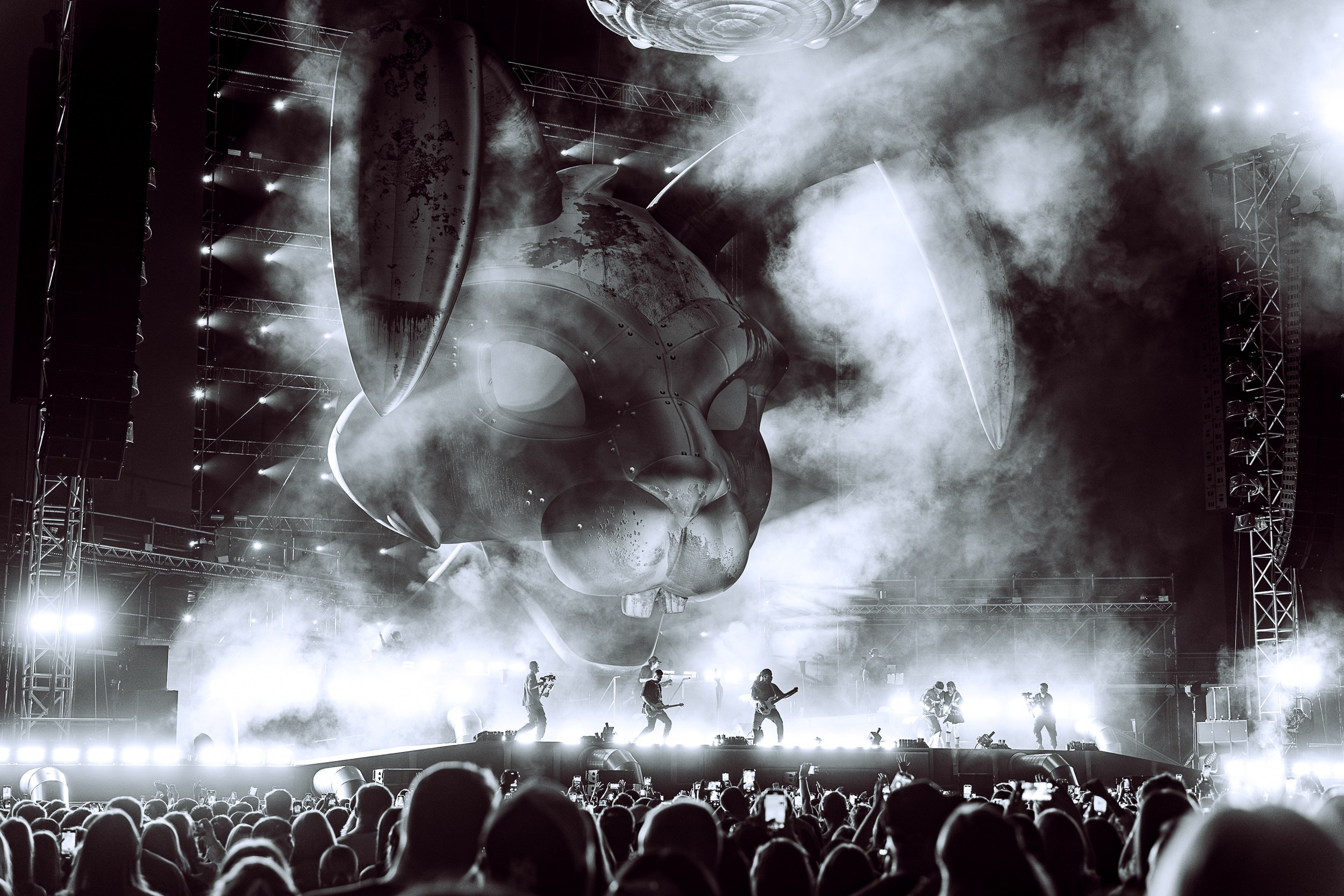 Солдаут Егора Крида в ВТБ Арена. Концертный и портретный фотограф Москва и Санкт-Петербург