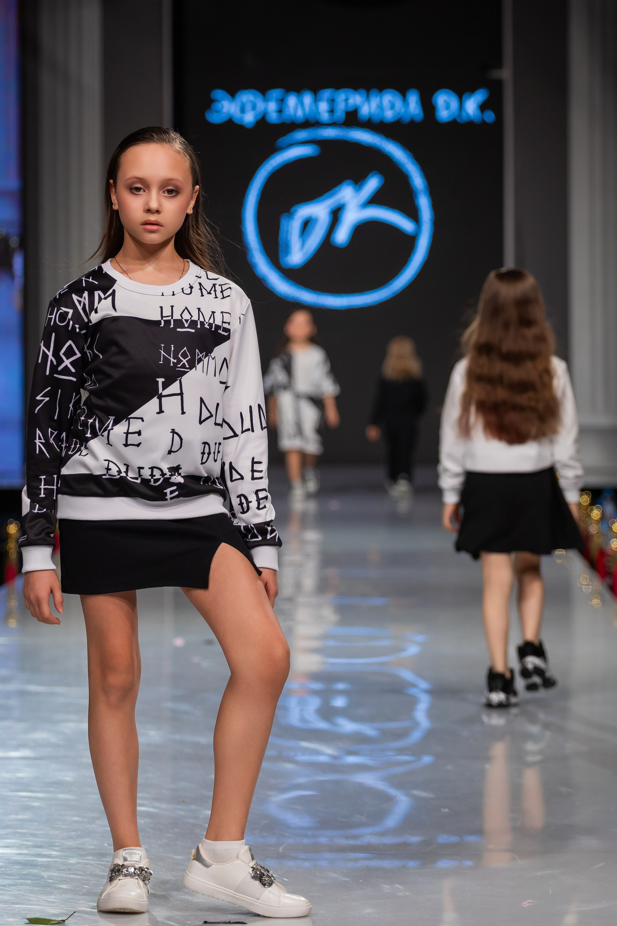 Estet Fashion Week. Photomantis