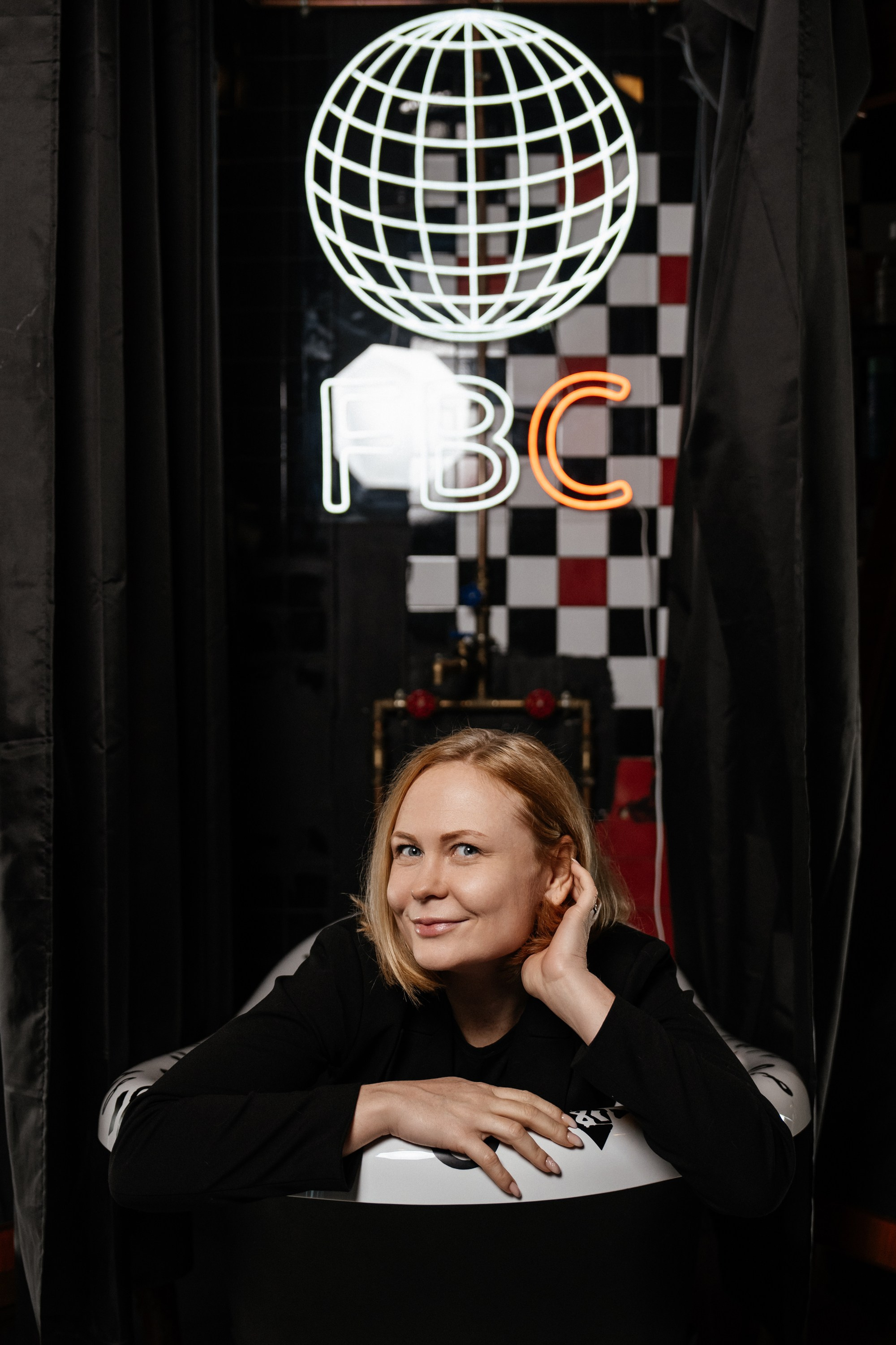 FBC в квартире 8. Андрей Сухинин репортажный свадебный фотограф Санкт-Петербург