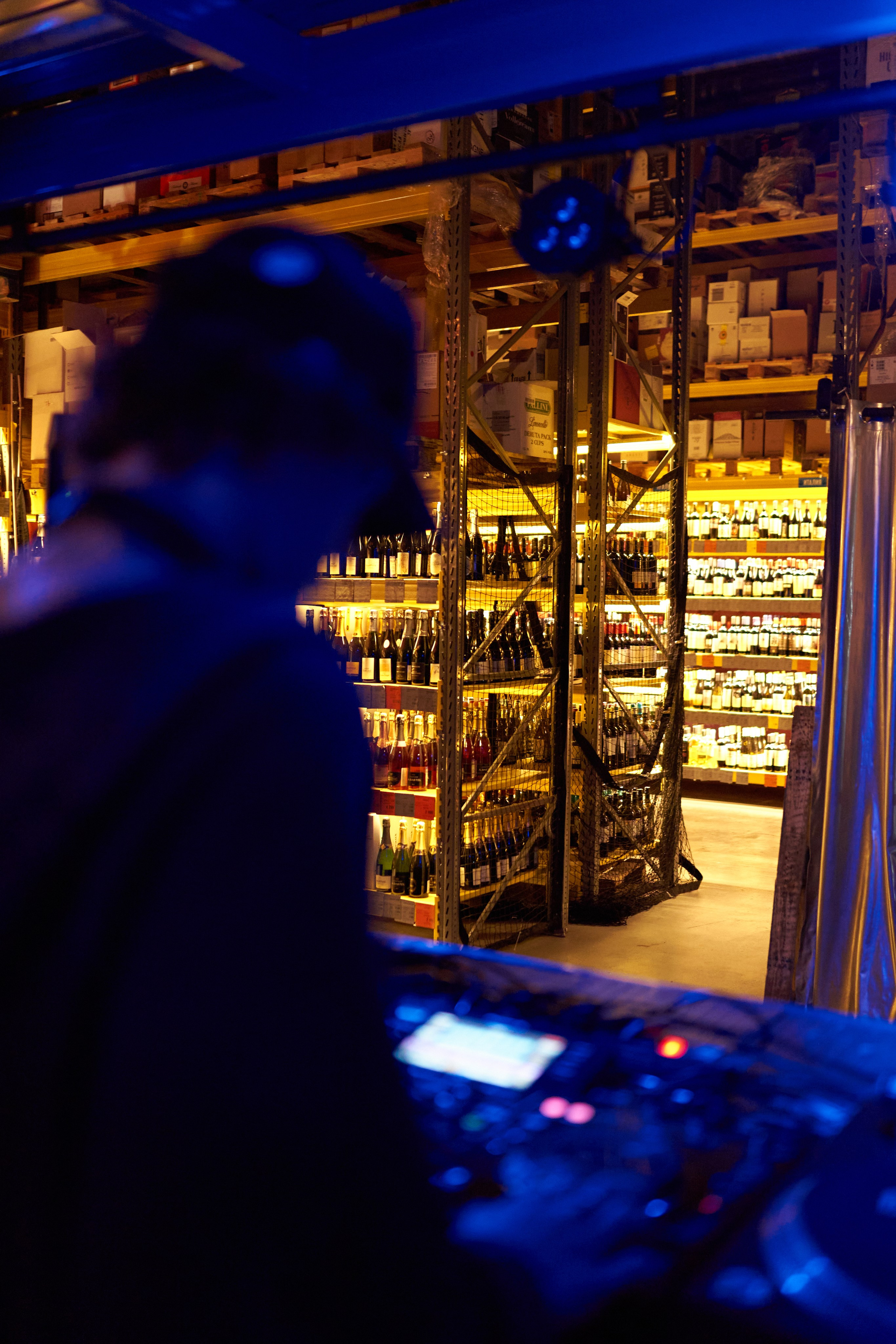 Винный склад. Коммерческий и репортажный фотограф в Санкт-Петербурге — Туся Сушка