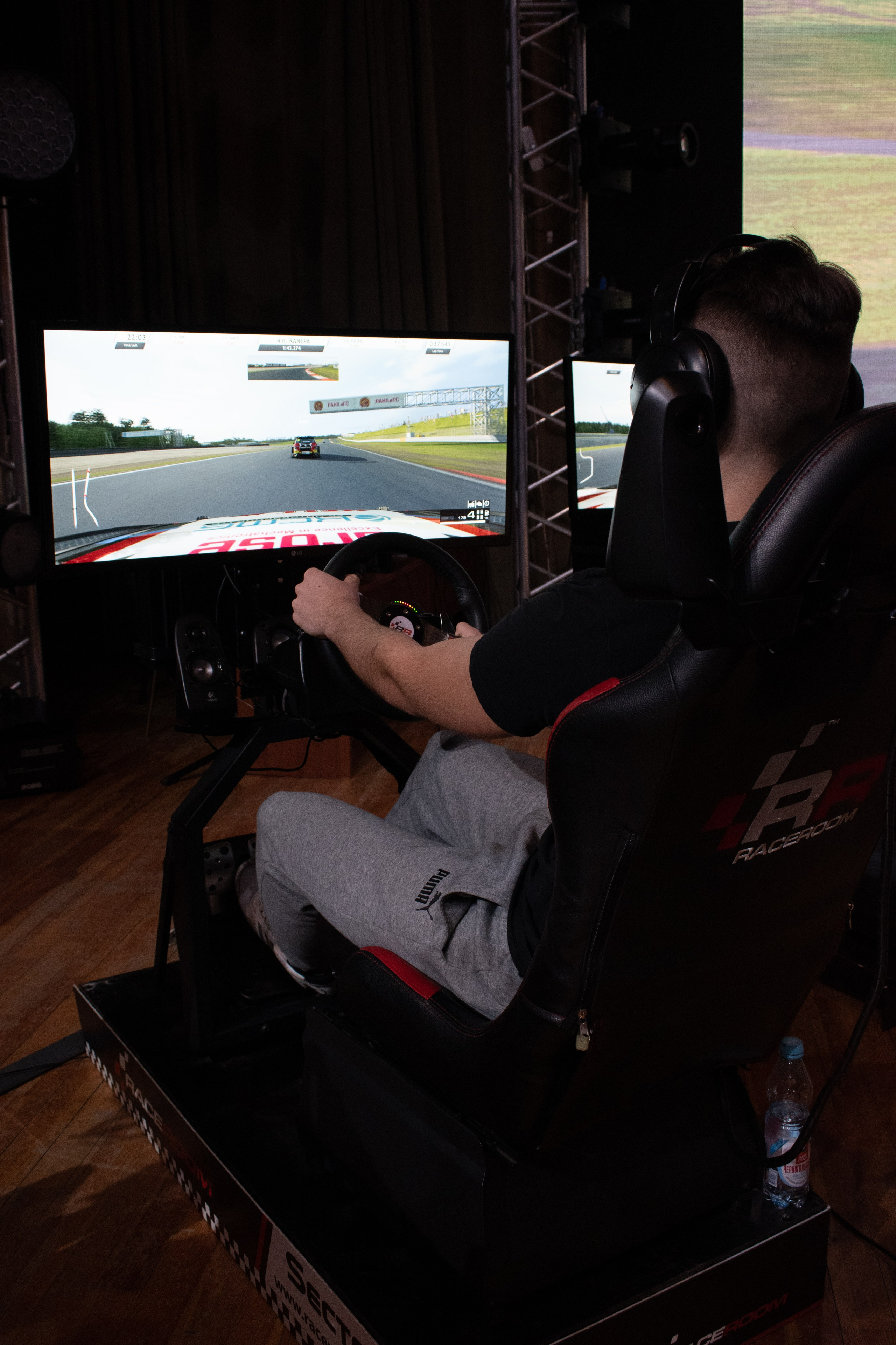 RaceRoom — Командный турнир среди ВУЗов города Москвы | 22.02.20. Репортажный фотограф Сыбер Мартти