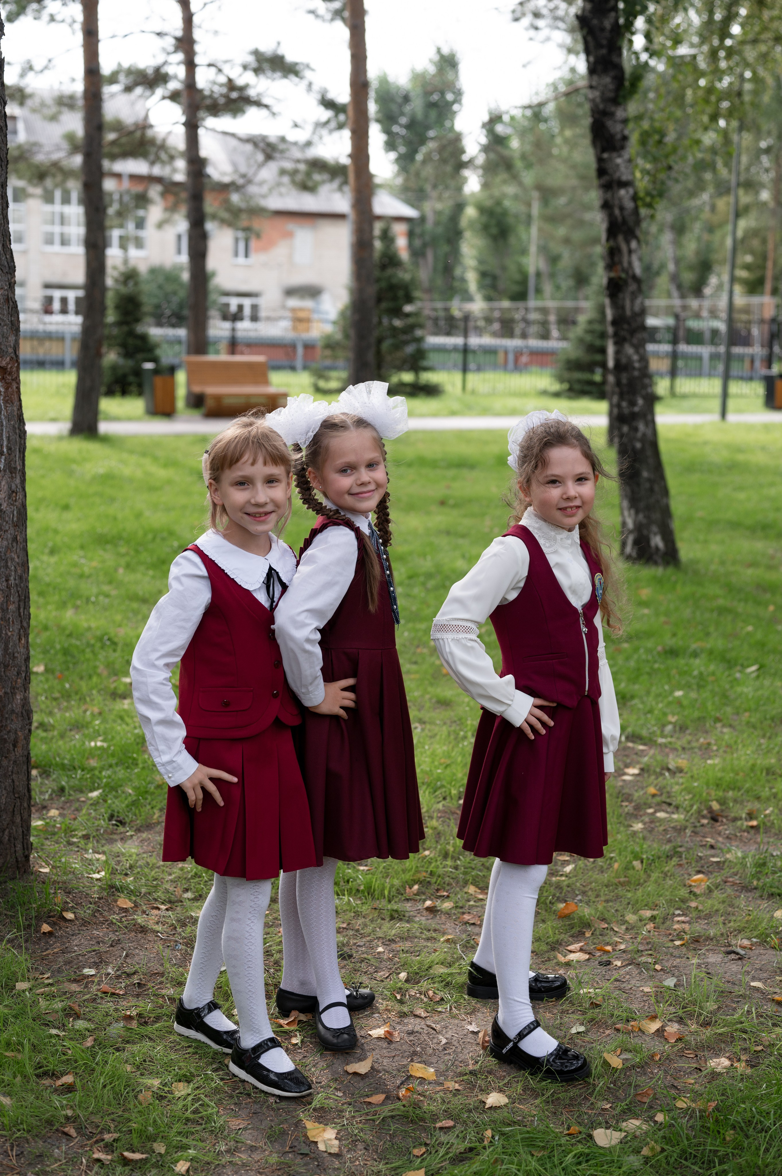 1 сентября 16 гимназия 2 класс (линейка + в классе+ на улице). Фотограф новорожденных, семейный детский в Тюмени Татьяна Морозова