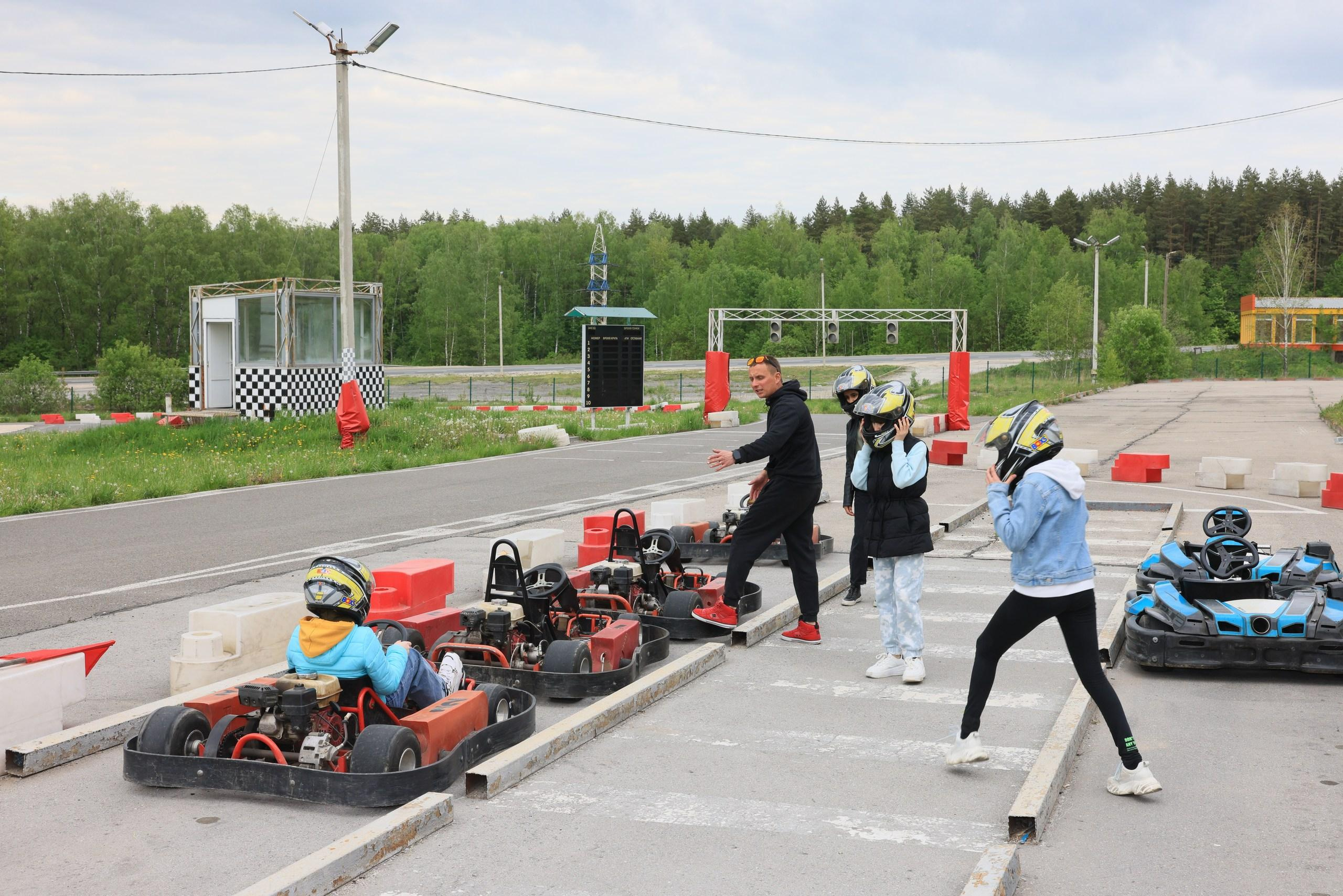 Репортаж. Празднование окончания учебного года в Некрасово. Фотограф в Туле Крупский АнДРей. Фотостудия «КАДР71» в Туле