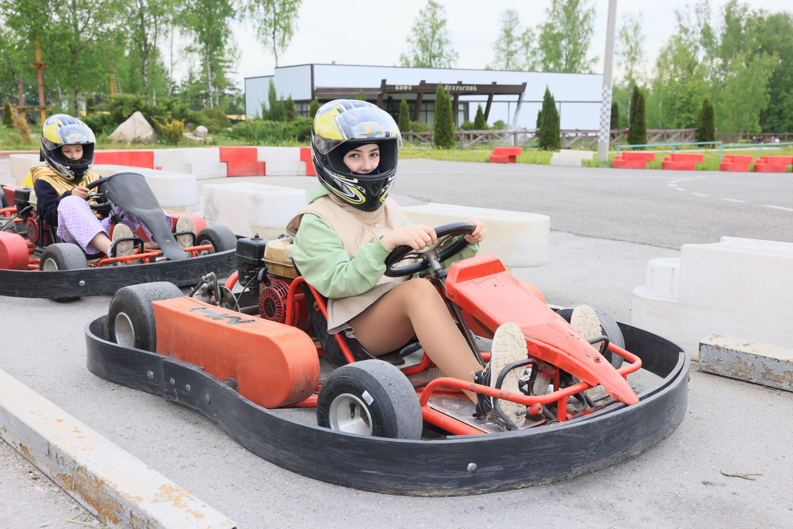 Репортаж. Празднование окончания учебного года в Некрасово. Фотограф в Туле Крупский АнДРей. Фотостудия «КАДР71» в Туле
