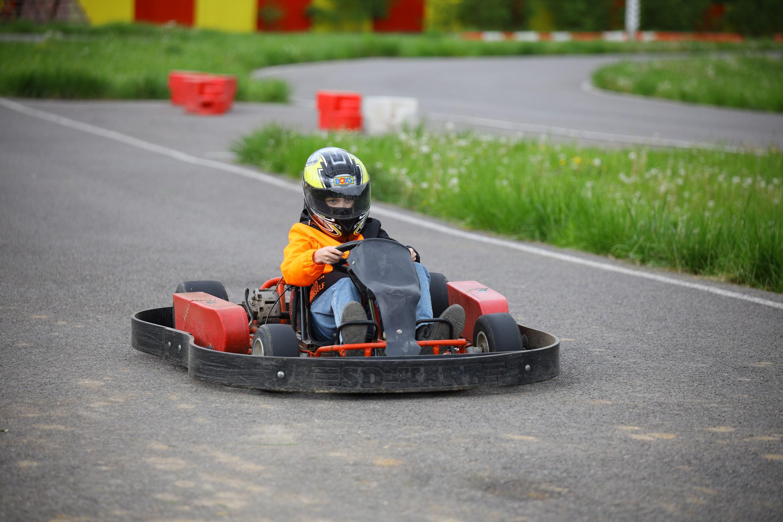 Репортаж. Празднование окончания учебного года в Некрасово. Фотограф в Туле Крупский АнДРей. Фотостудия «КАДР71» в Туле