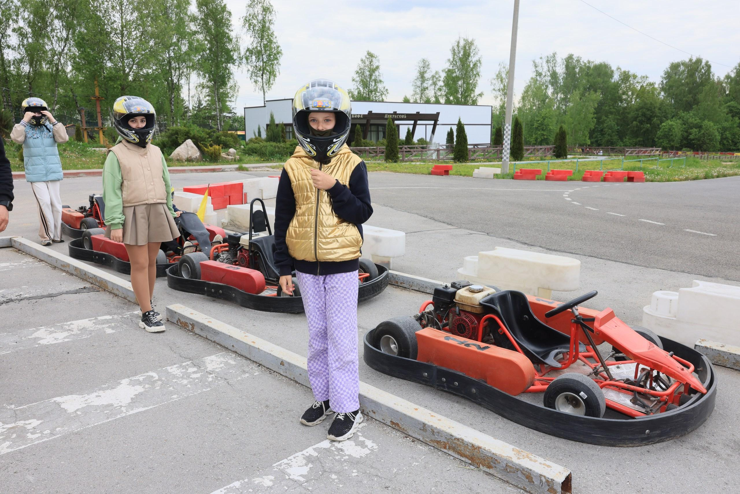 Репортаж. Празднование окончания учебного года в Некрасово. Фотограф в Туле Крупский АнДРей. Фотостудия «КАДР71» в Туле