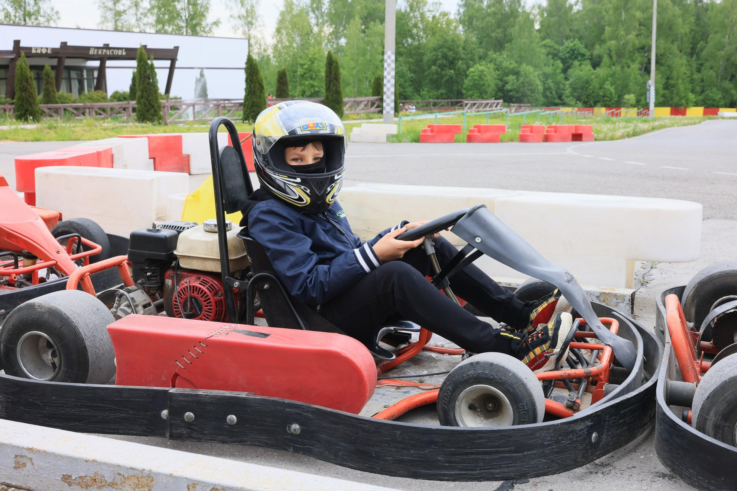 Репортаж. Празднование окончания учебного года в Некрасово. Фотограф в Туле Крупский АнДРей. Фотостудия «КАДР71» в Туле