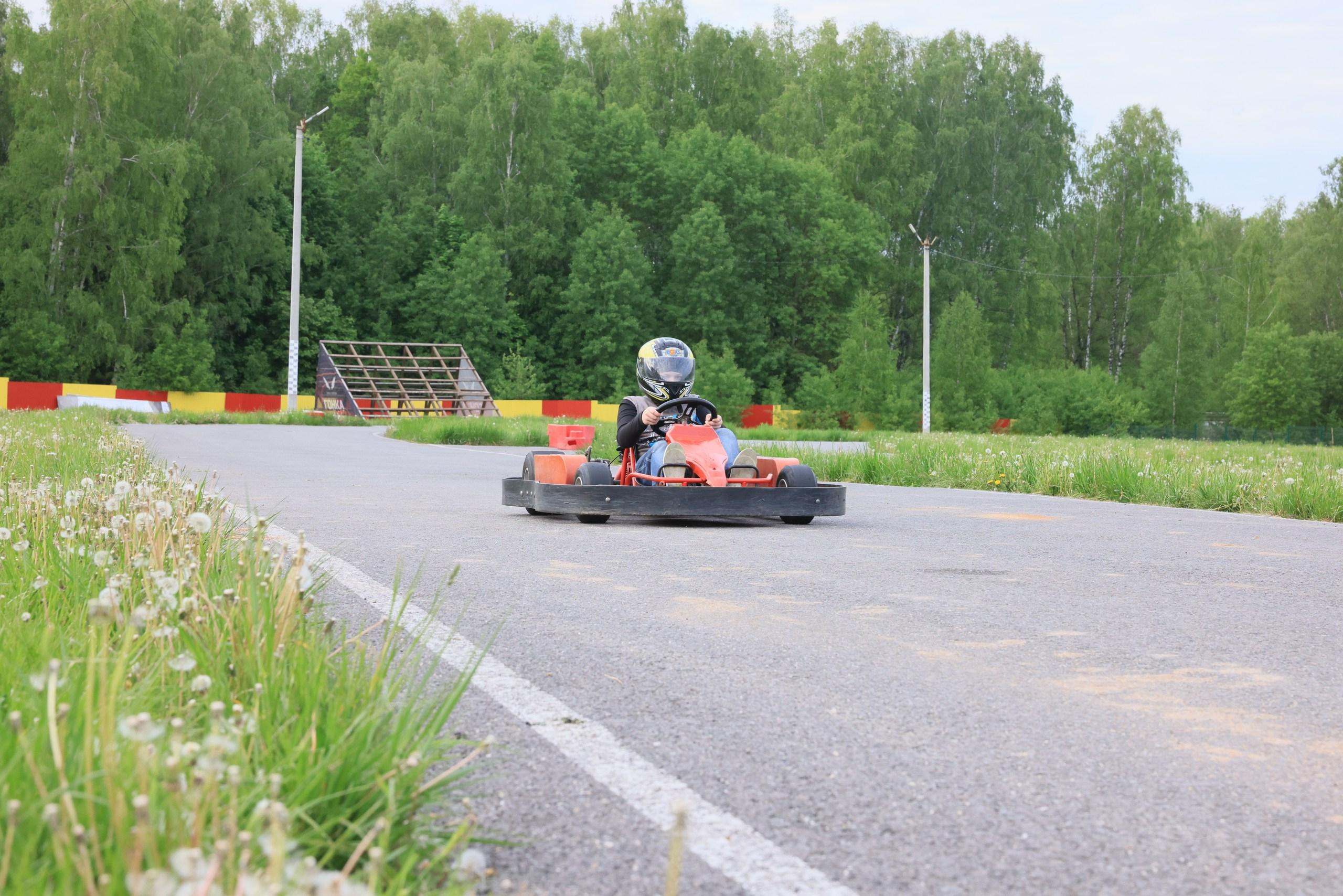 Репортаж. Празднование окончания учебного года в Некрасово. Фотограф в Туле Крупский АнДРей. Фотостудия «КАДР71» в Туле