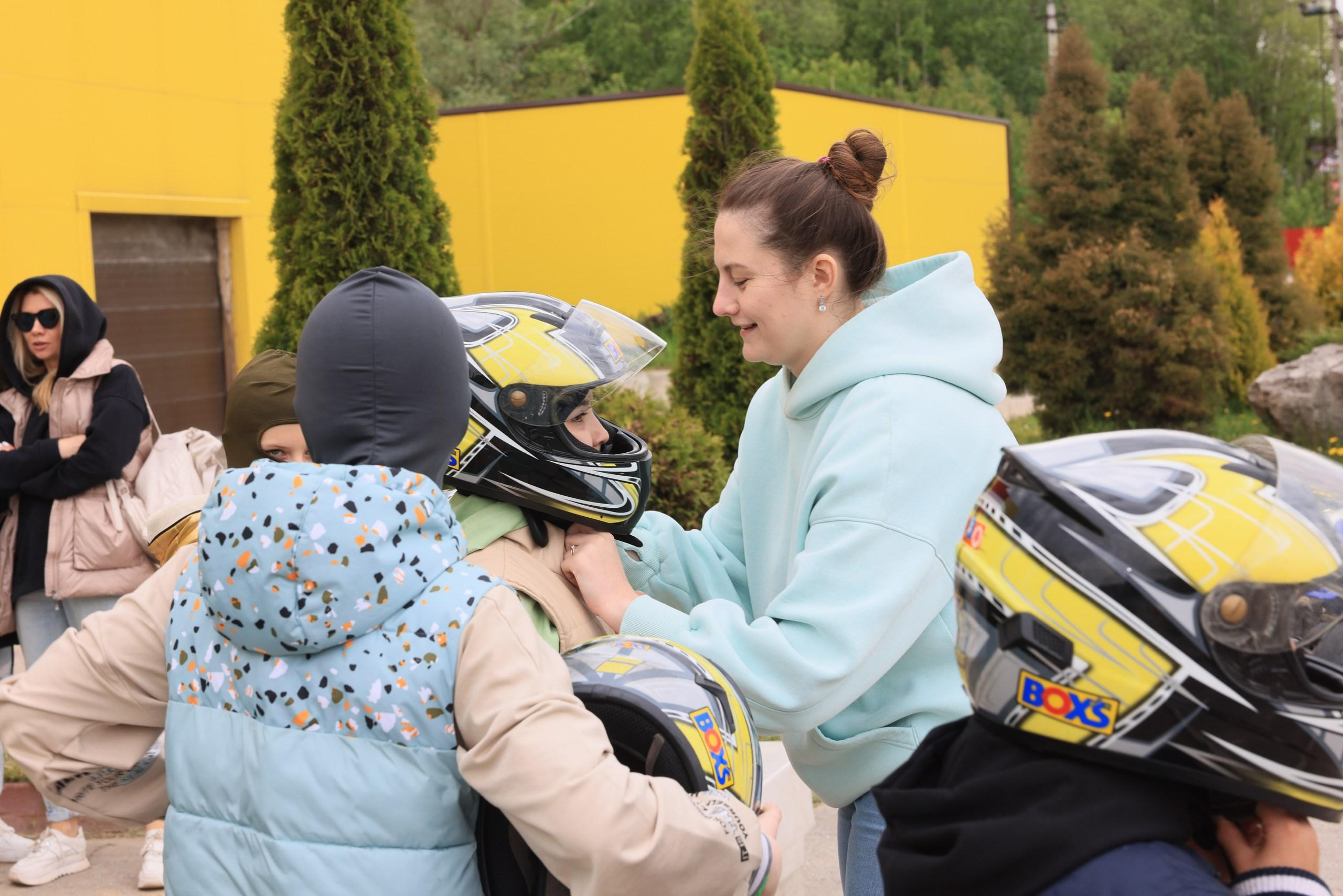 Репортаж. Празднование окончания учебного года в Некрасово. Фотограф в Туле Крупский АнДРей. Фотостудия «КАДР71» в Туле