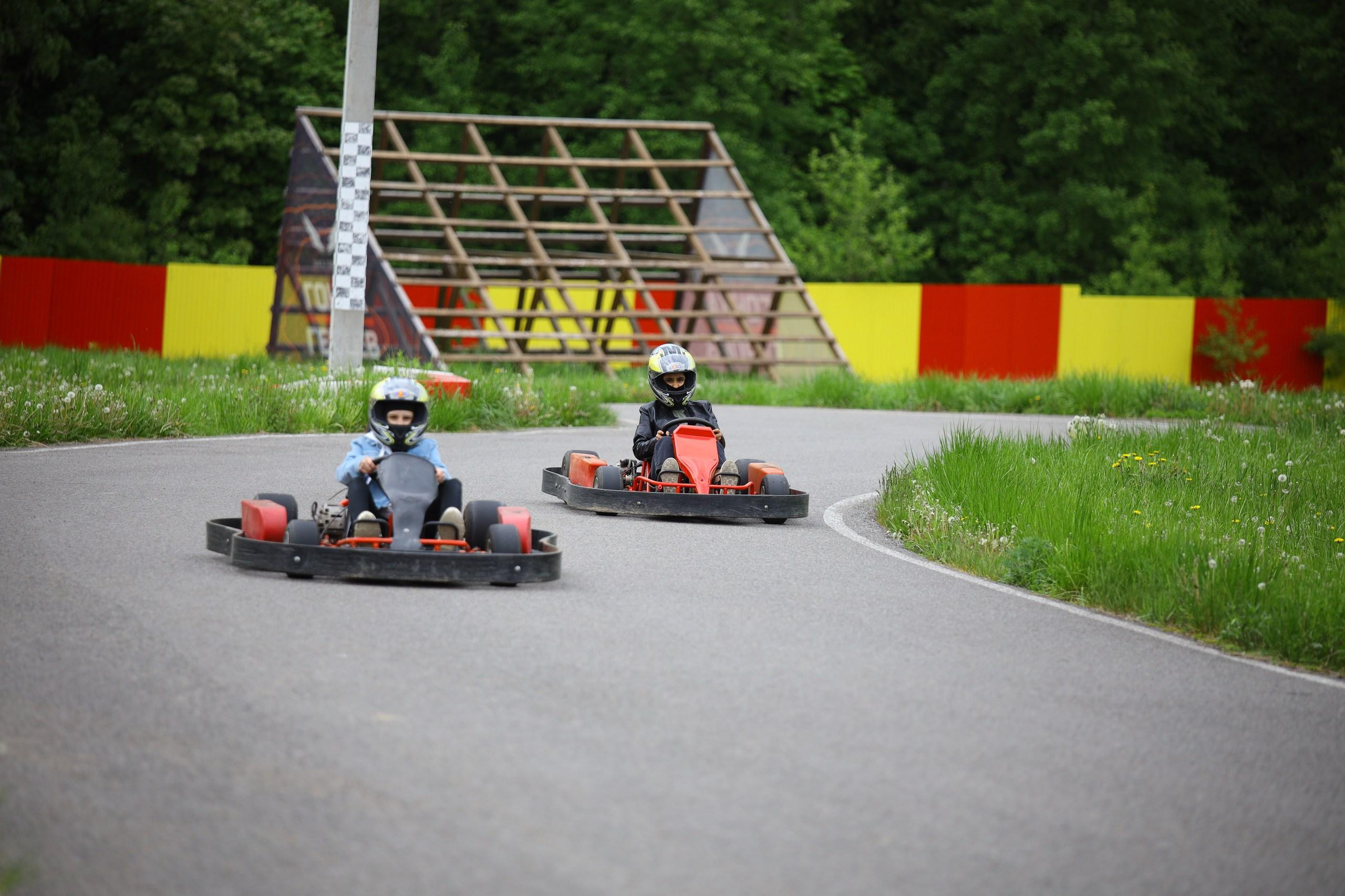 Репортаж. Празднование окончания учебного года в Некрасово. Фотограф в Туле Крупский АнДРей. Фотостудия «КАДР71» в Туле