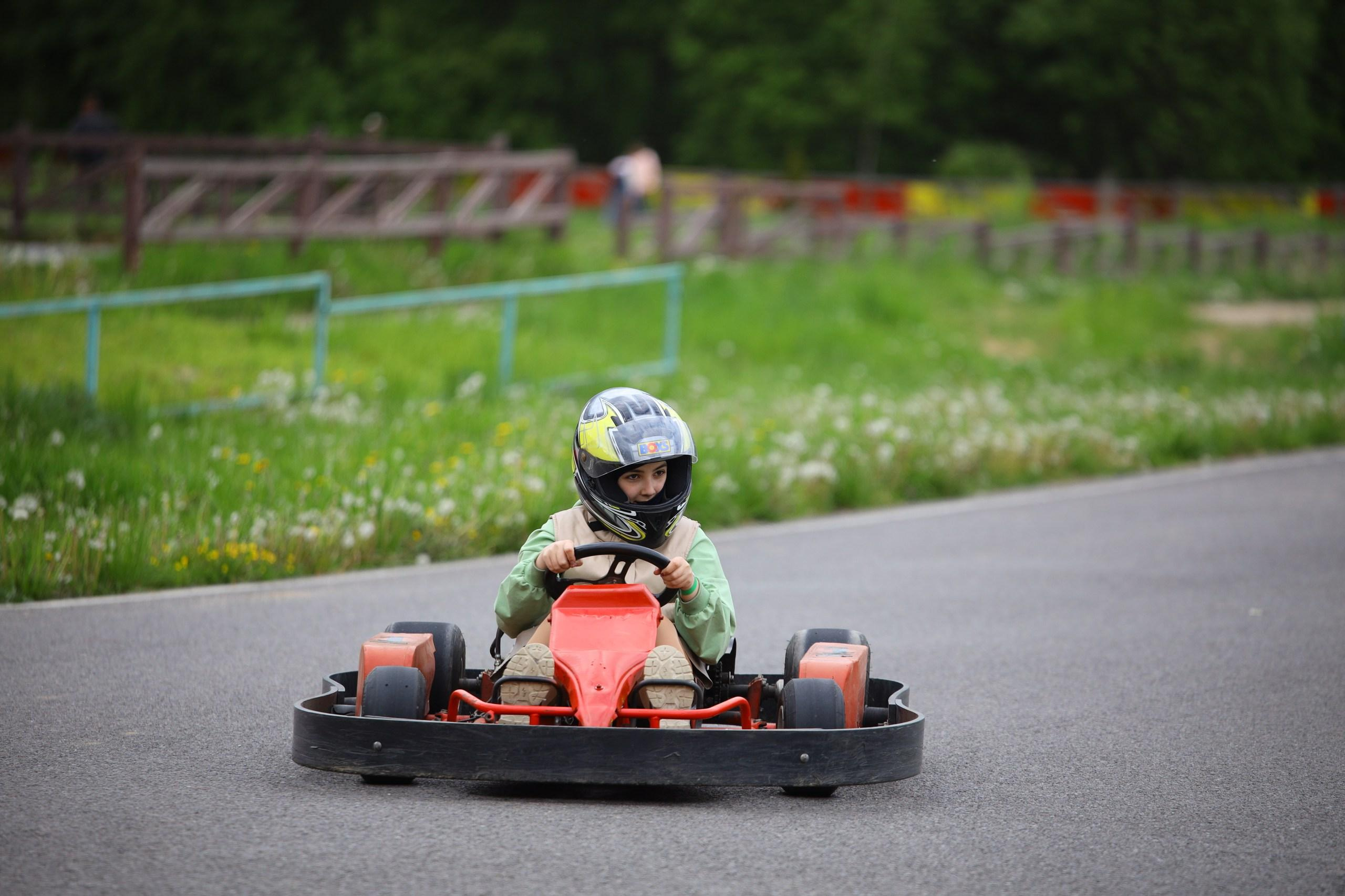 Репортаж. Празднование окончания учебного года в Некрасово. Фотограф в Туле Крупский АнДРей. Фотостудия «КАДР71» в Туле