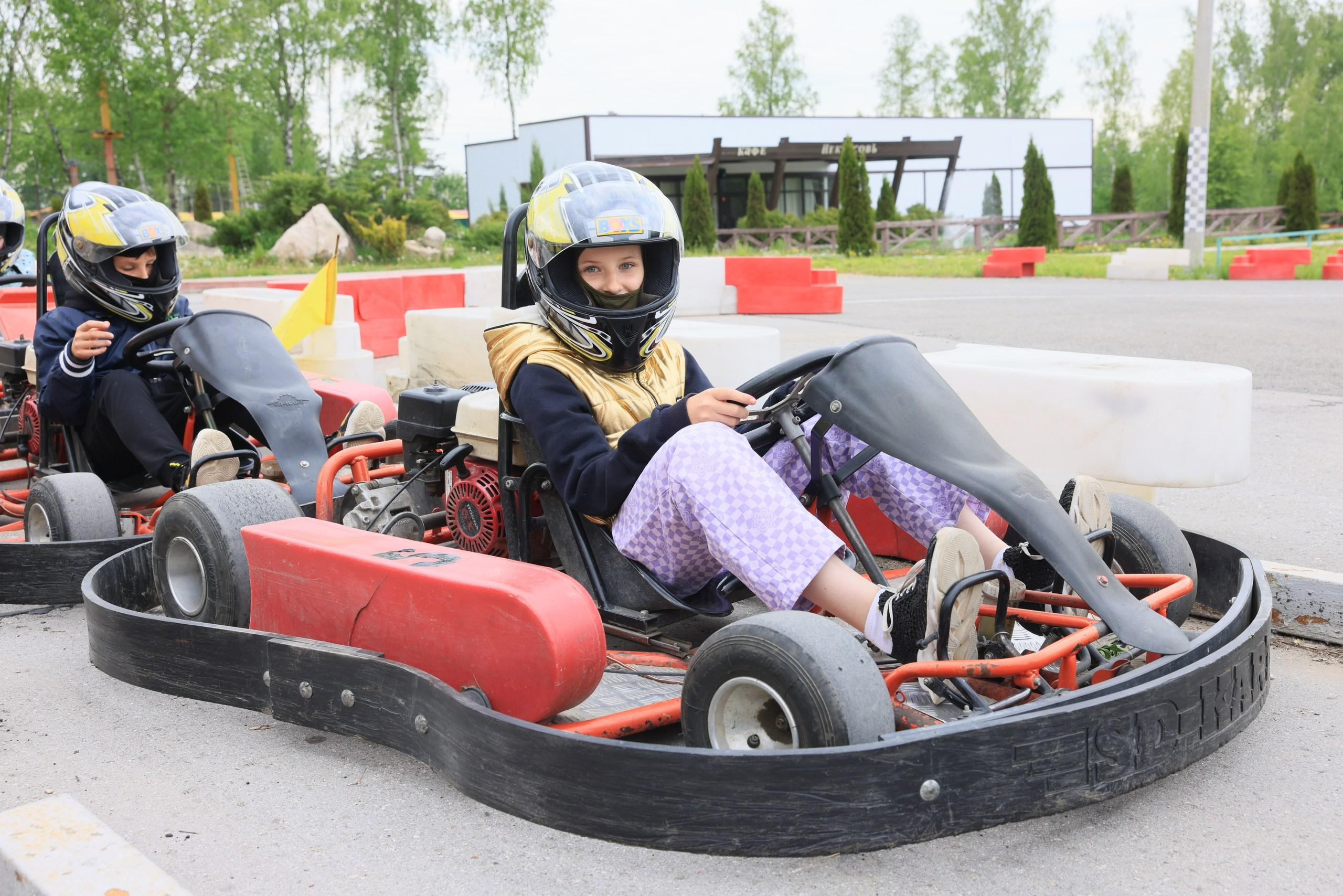 Репортаж. Празднование окончания учебного года в Некрасово. Фотограф в Туле Крупский АнДРей. Фотостудия «КАДР71» в Туле