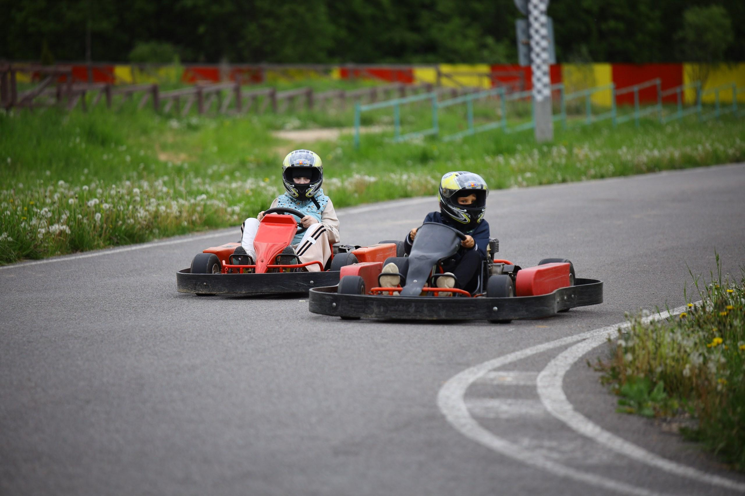 Репортаж. Празднование окончания учебного года в Некрасово. Фотограф в Туле Крупский АнДРей. Фотостудия «КАДР71» в Туле