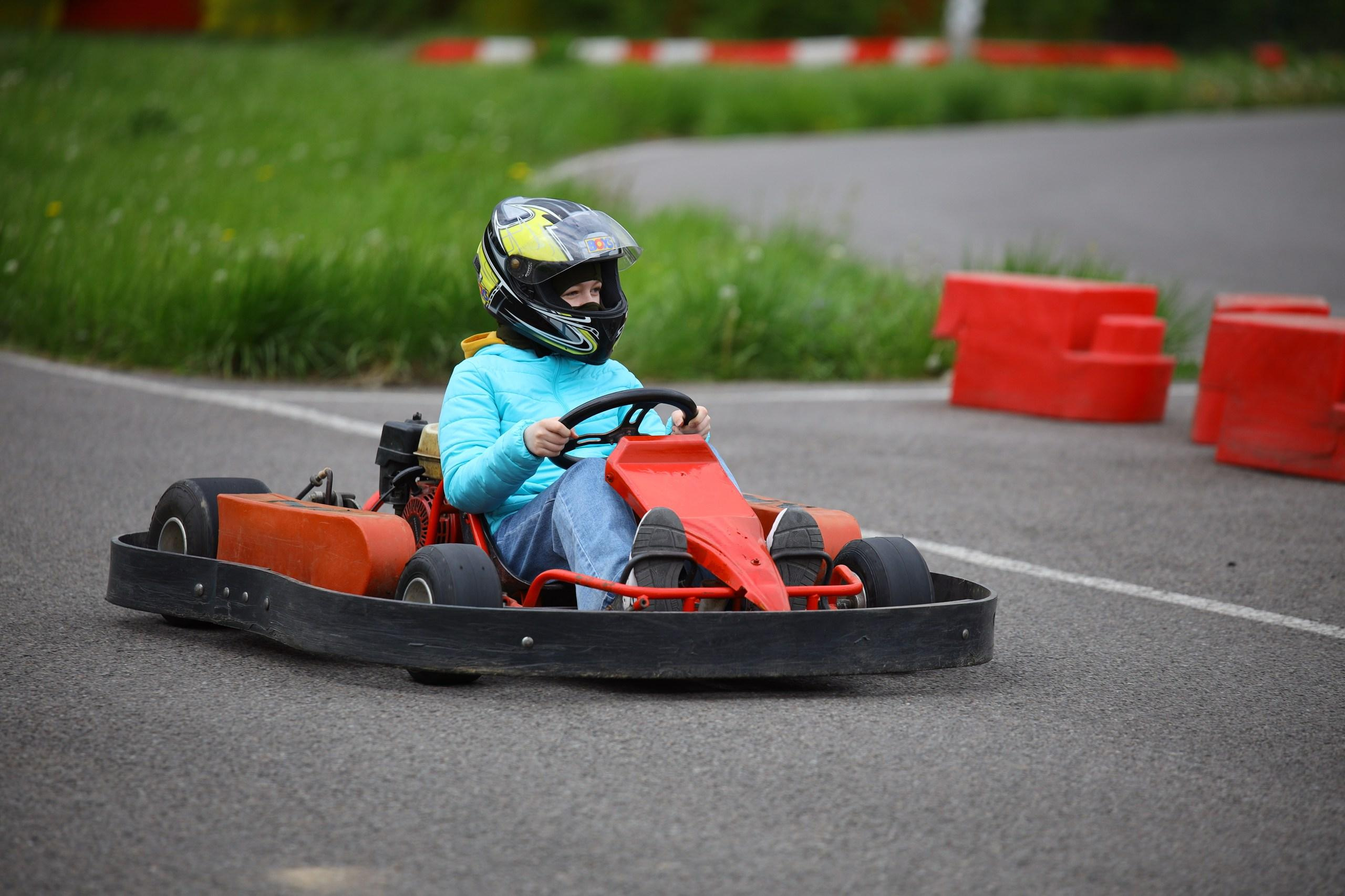 Репортаж. Празднование окончания учебного года в Некрасово. Фотограф в Туле Крупский АнДРей. Фотостудия «КАДР71» в Туле