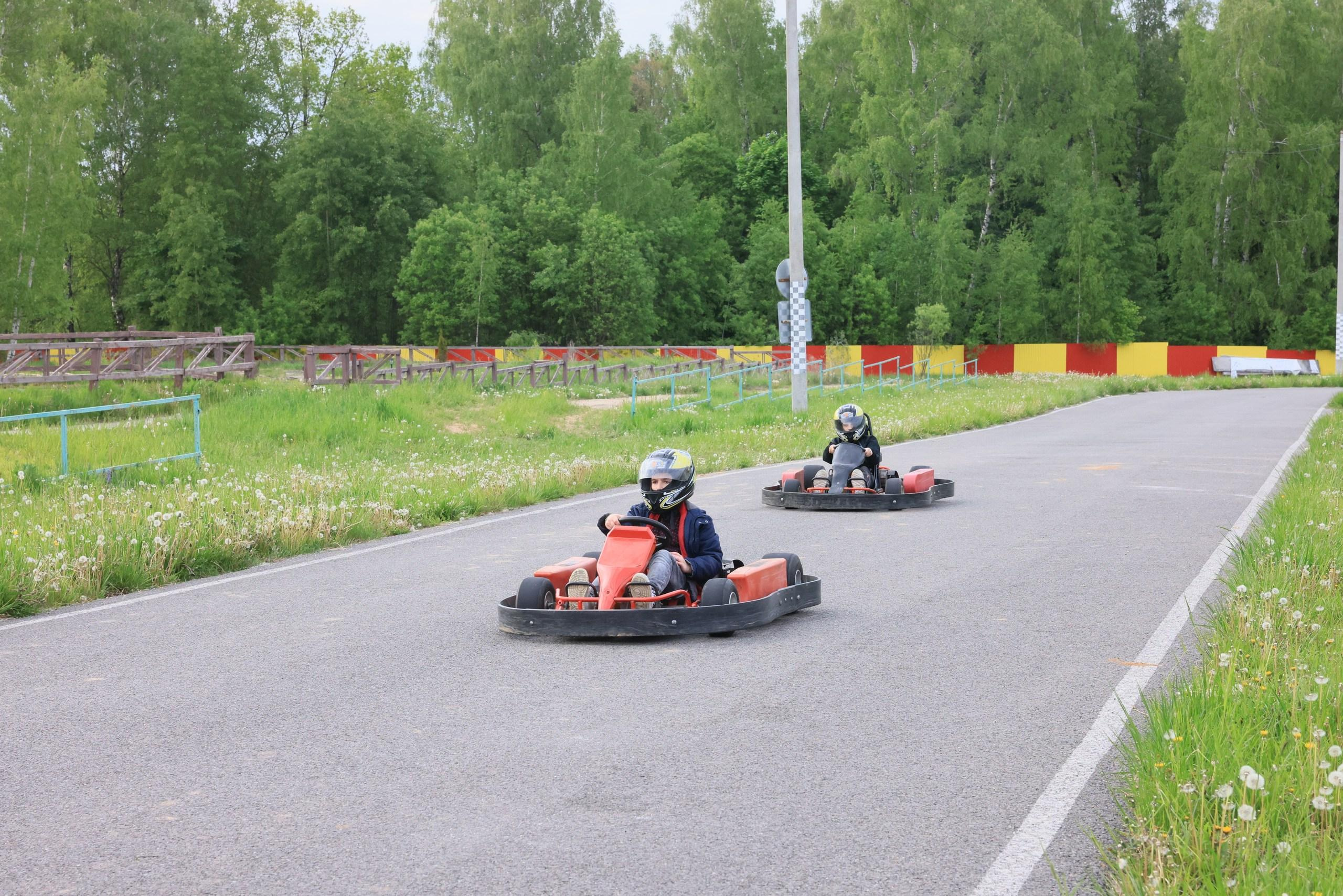 Репортаж. Празднование окончания учебного года в Некрасово. Фотограф в Туле Крупский АнДРей. Фотостудия «КАДР71» в Туле