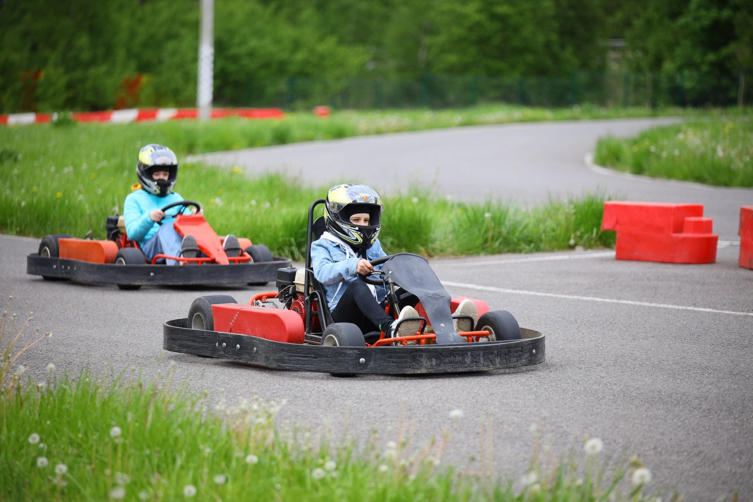 Репортаж. Празднование окончания учебного года в Некрасово. Фотограф в Туле Крупский АнДРей. Фотостудия «КАДР71» в Туле