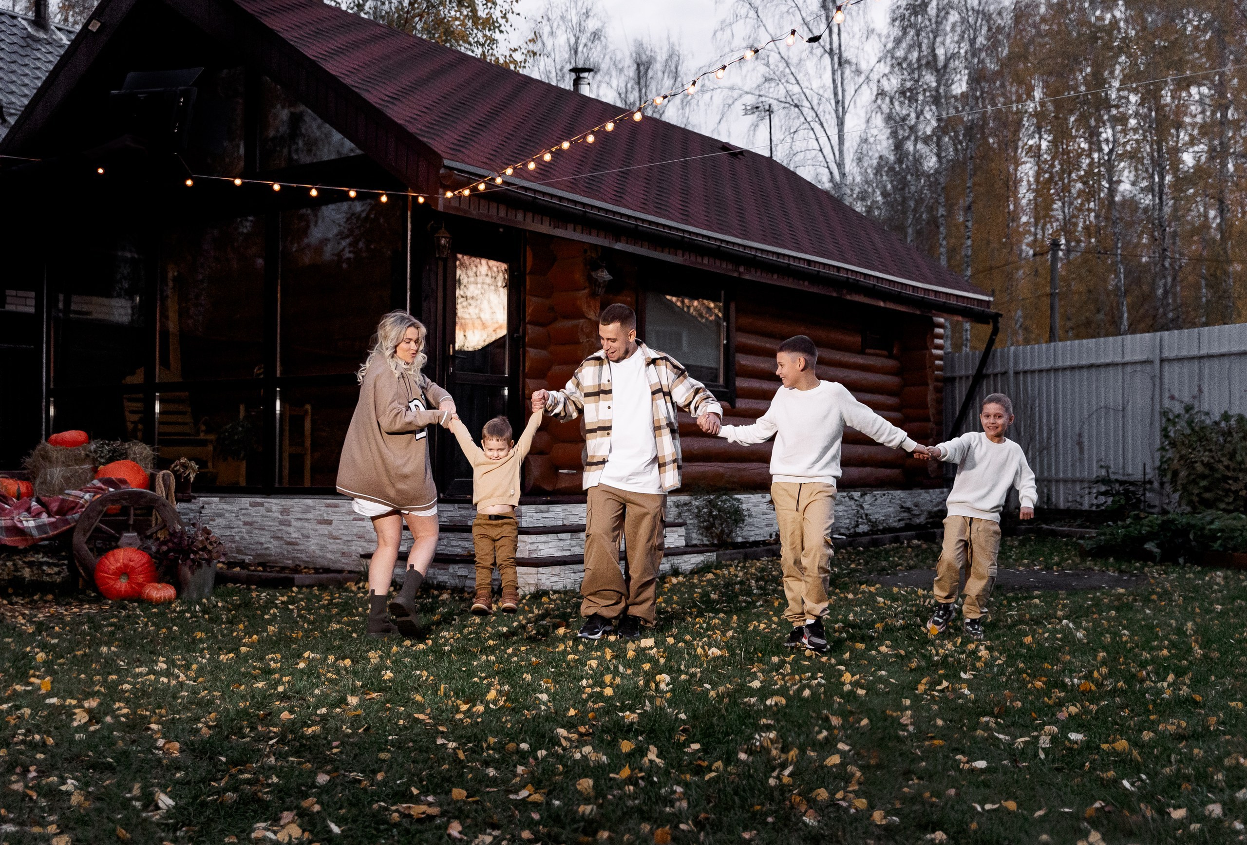 Эдуард и Дарья с сыновьями. Свадебный и семейный фотограф в Челябинске Юлия Ишимова