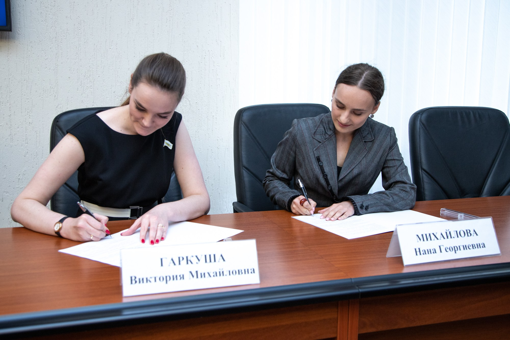 10-летний юбилей Молпарламента Краснодара. Репортажный, промышленный и маркетплейс-фотограф Дмитрий Чернат