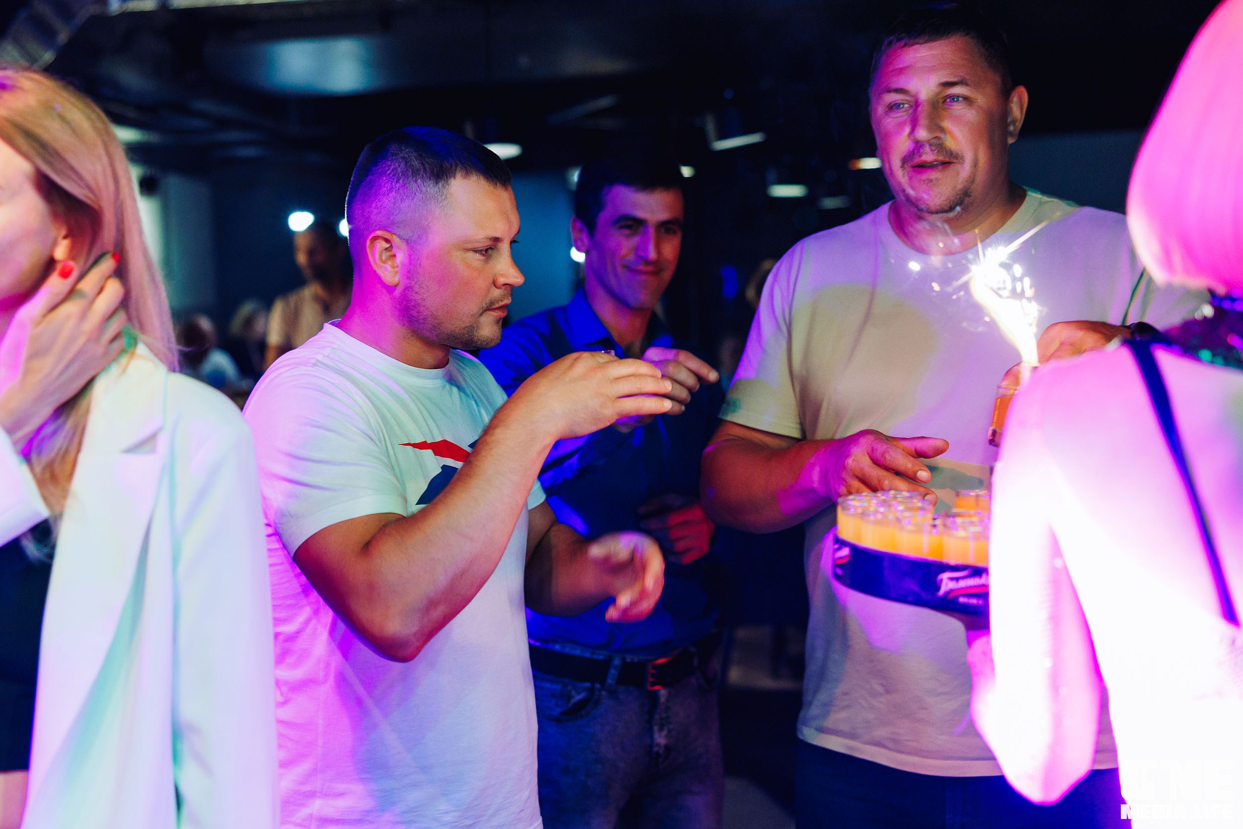 Фоторепортаж из бара Баррэ. One Media Life: фоторепортажи, фотоотчеты с мероприятий и заведений