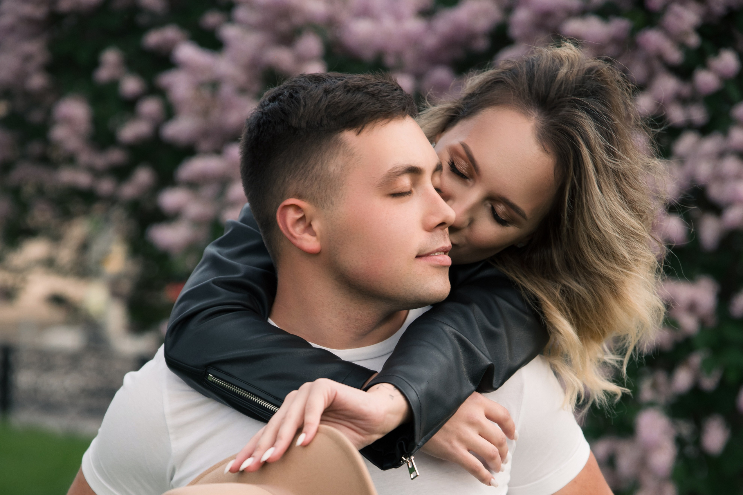 Love story сирень Ульяна и Никита. Саенко Людмила Фотограф из Тулы