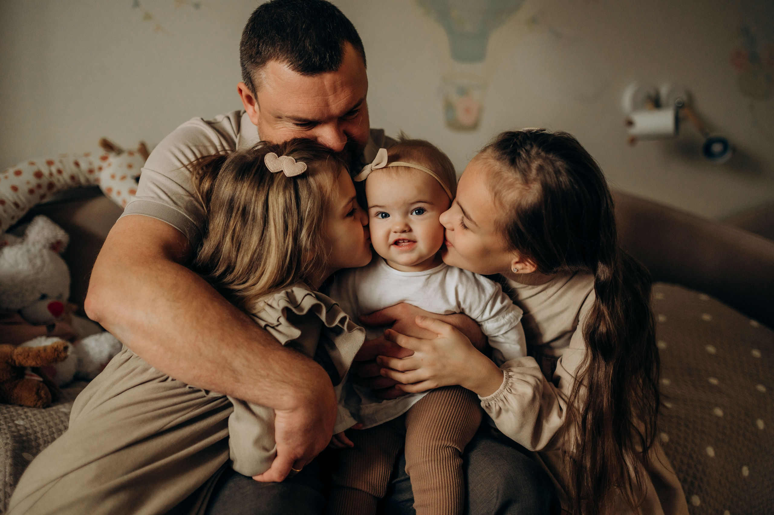 Годик младшей сестрёнке. Семейный фотограф в Домодедово и Москве Елена Пичугина