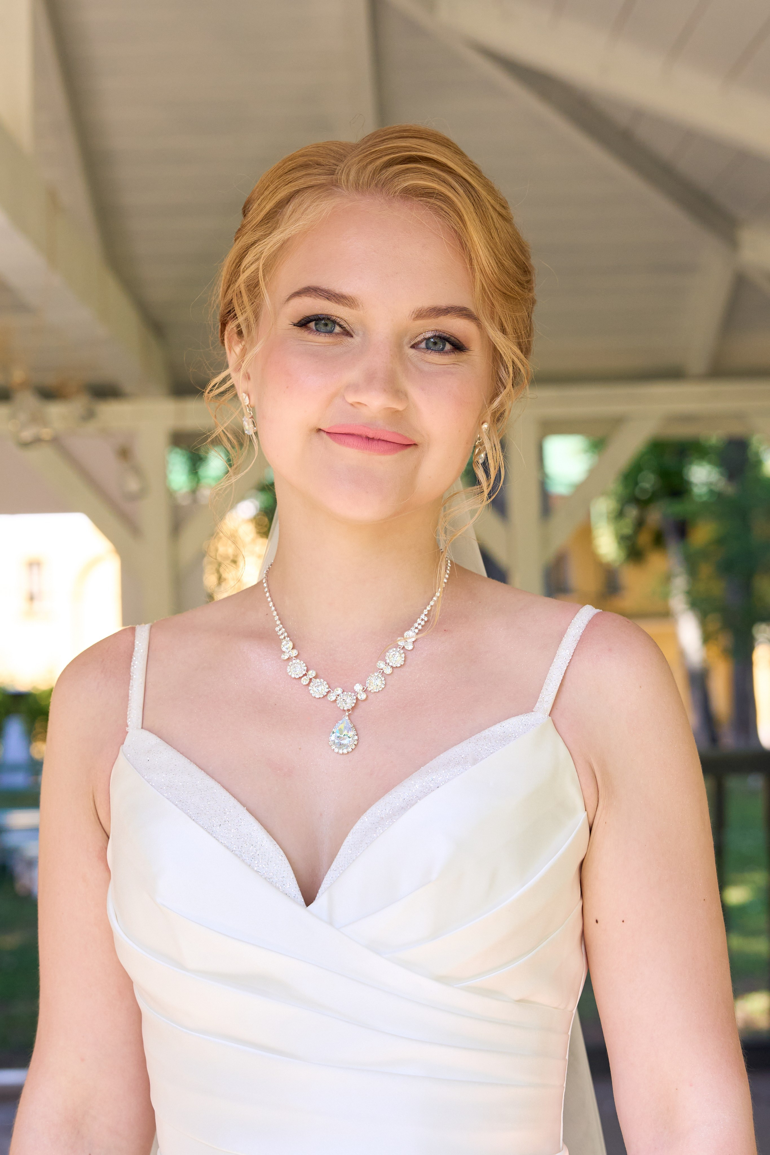 крупный портрет невесты