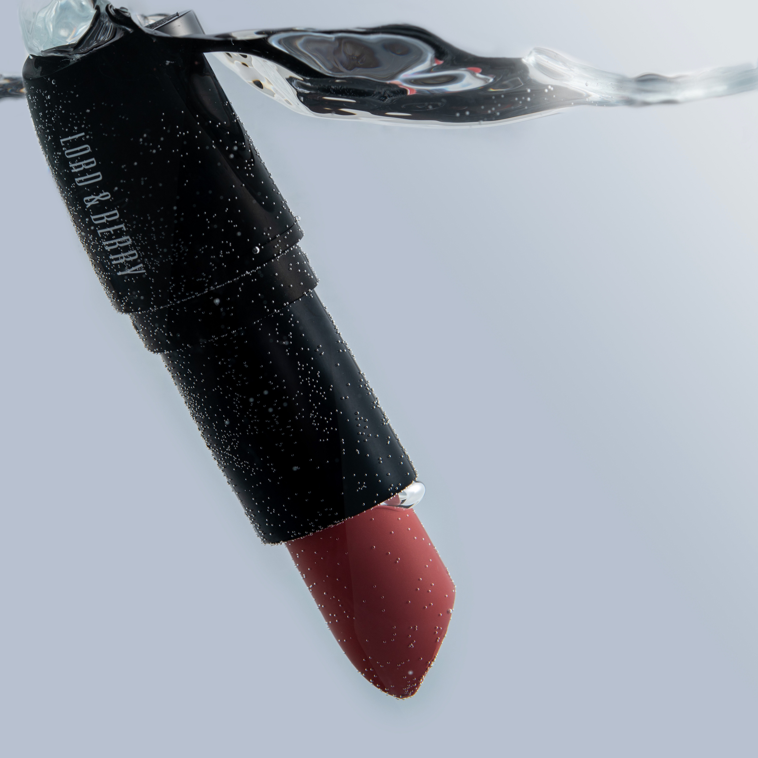 Динамические снимки для соцсетей Lord&Berry. Предметный фотограф. Ростов-на-Дону. Марина Беликова