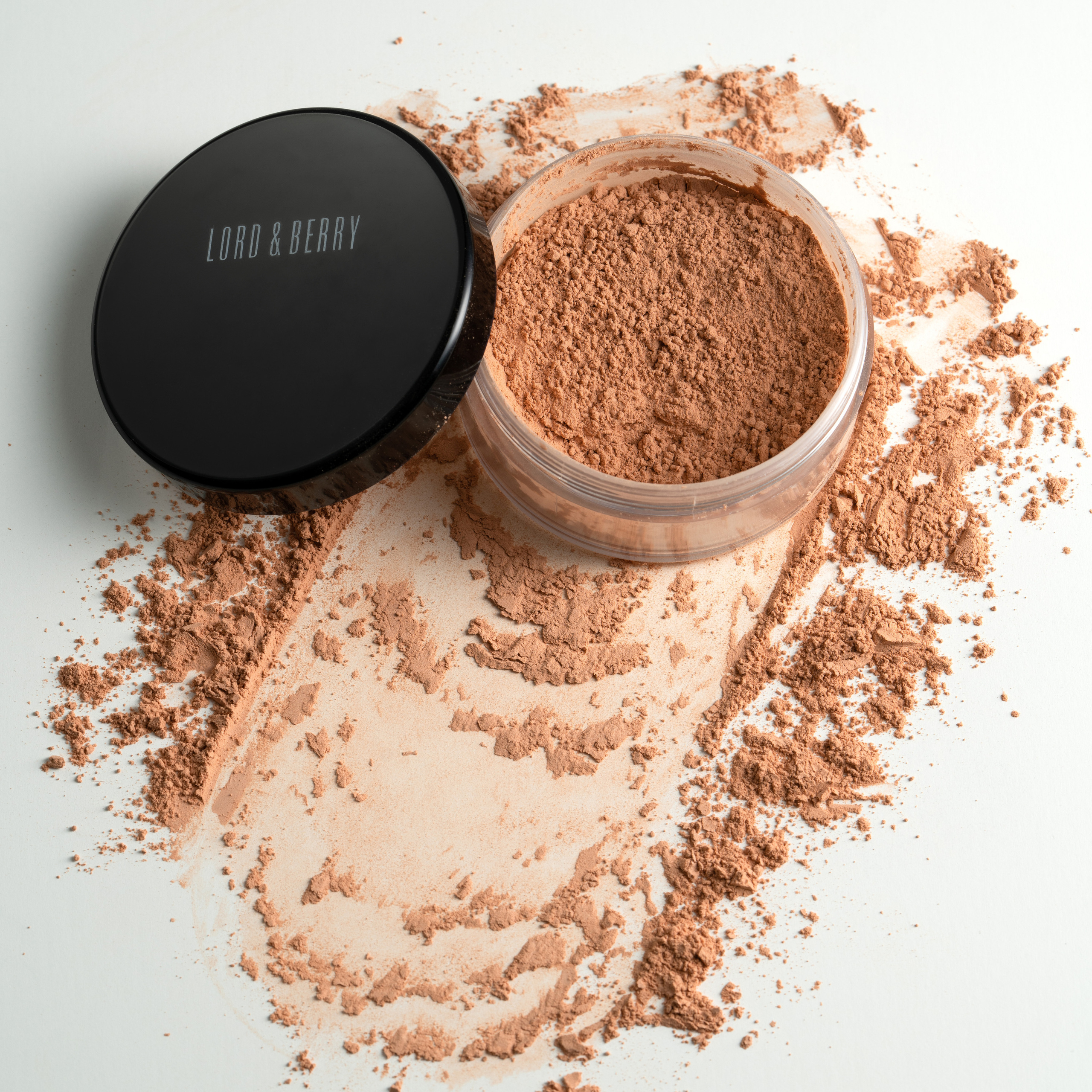 Динамические снимки для соцсетей Lord&Berry. Предметный фотограф. Ростов-на-Дону. Марина Беликова