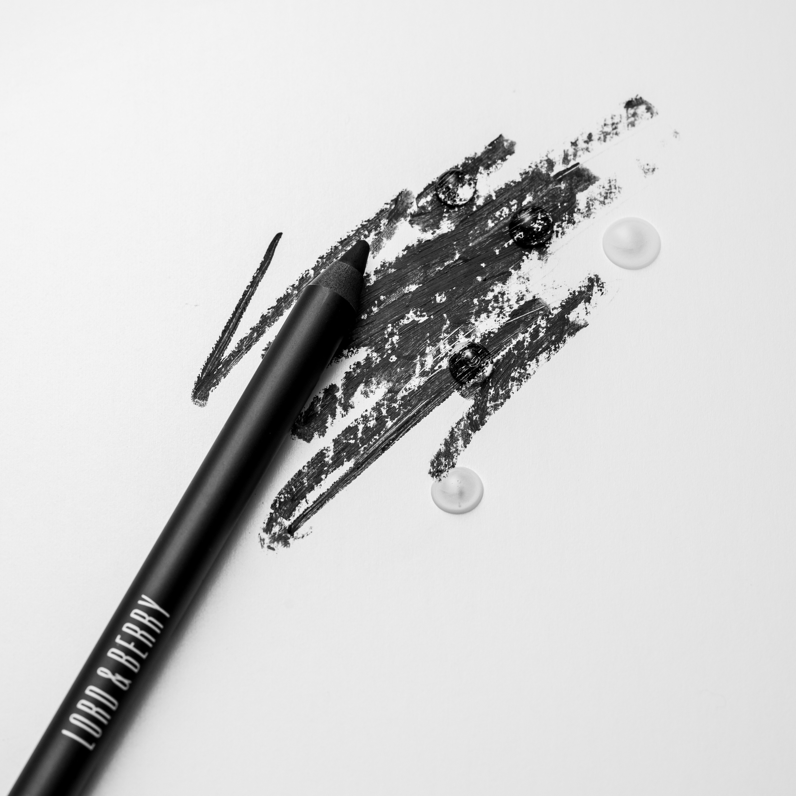 Динамические снимки для соцсетей Lord&Berry. Предметный фотограф. Ростов-на-Дону. Марина Беликова