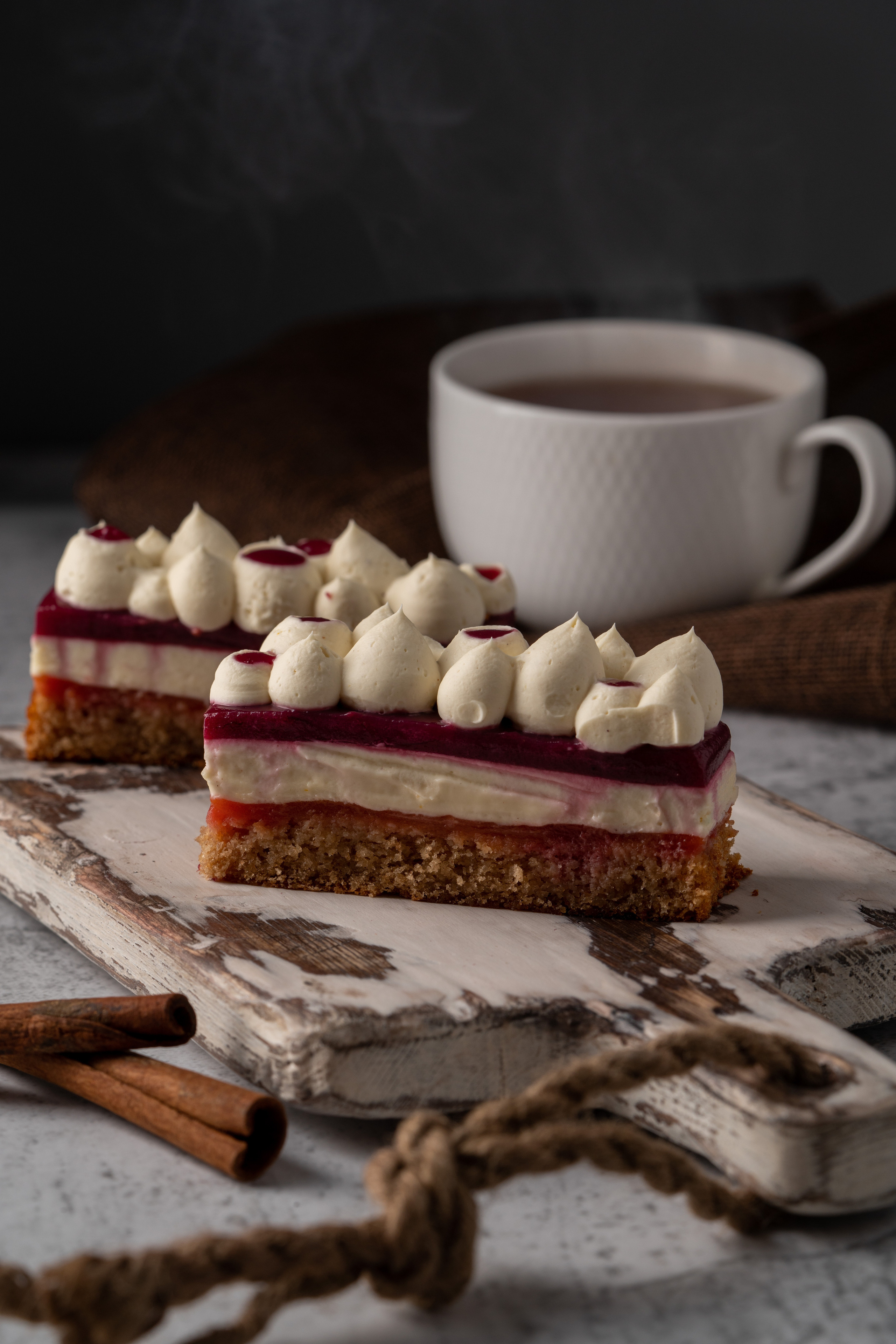 Съёмка различных видов пирожных. Предметный фотограф. Ростов-на-Дону. Марина Беликова