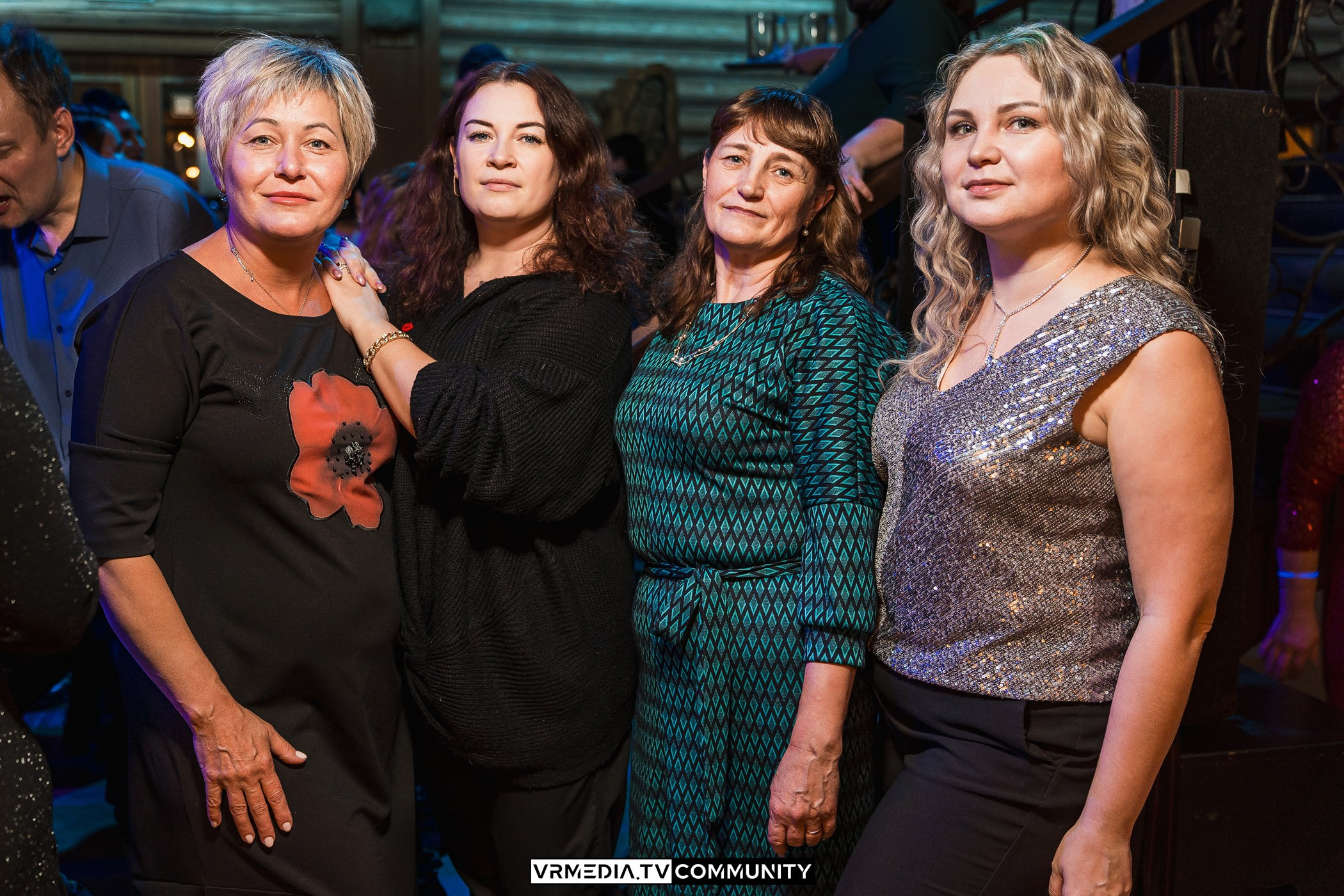 Новогодний вечер у «Петровича»