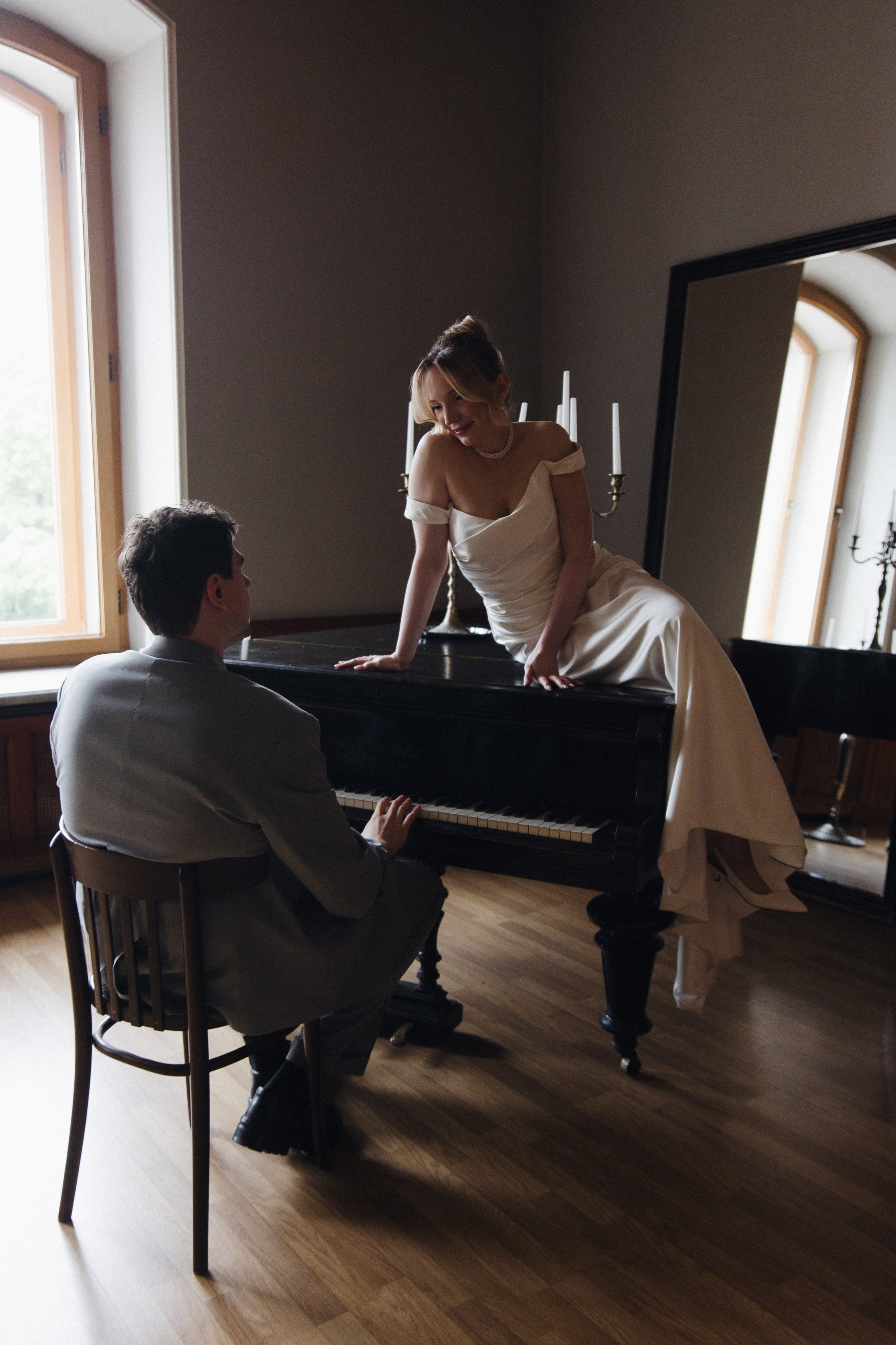 Свадьба в Питере. HELD BY LOVE. Фотограф в Астрахани Радмир Баймухамедов