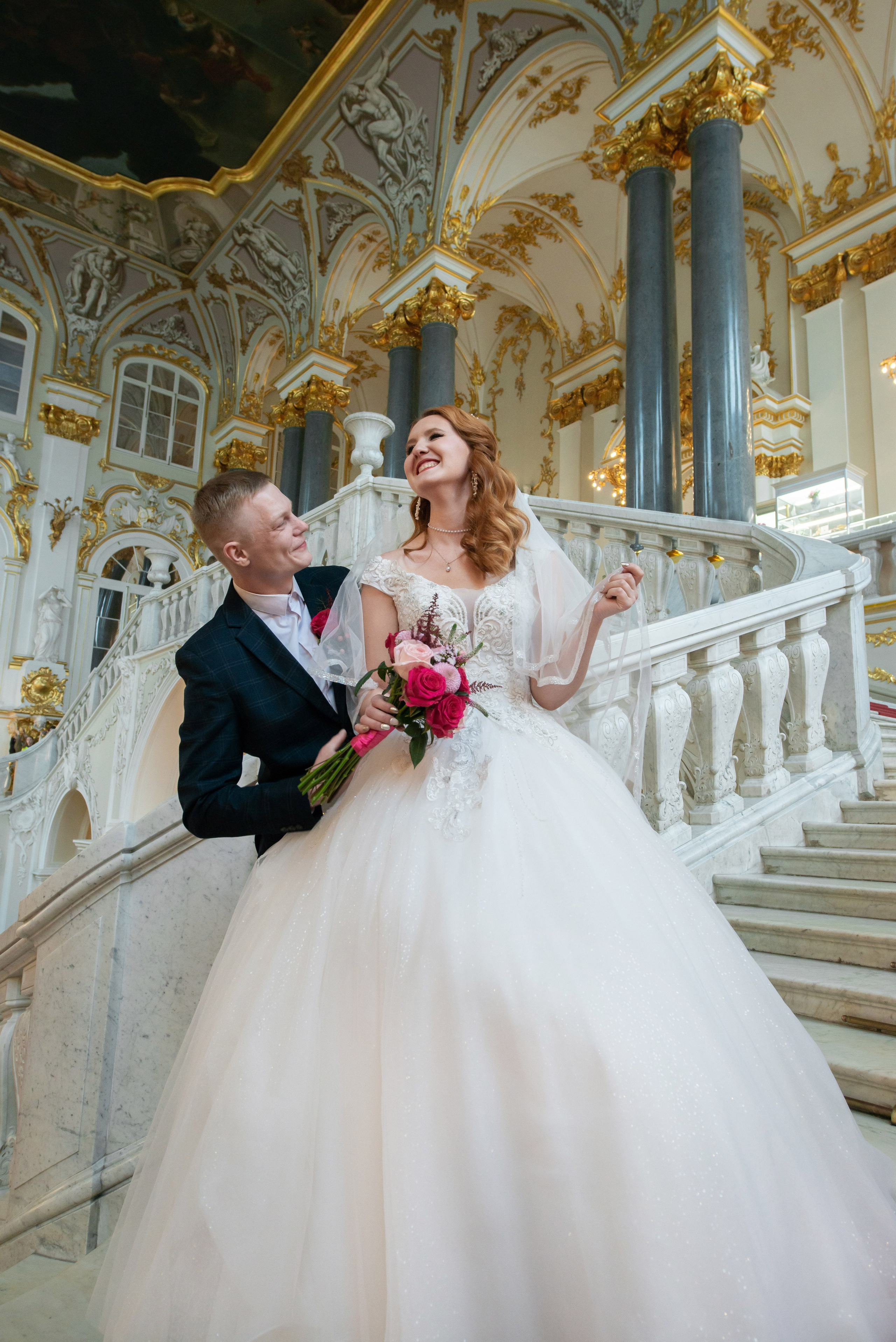 Екатерина и Алексей (свадебная фотосессия в Эрмитаже и Первом Дворце Бракосочетания на Английской набережной 28). Портретный, семейный и свадебный фотограф в Санкт-Петербурге и в Пушкине Ширяев Денис