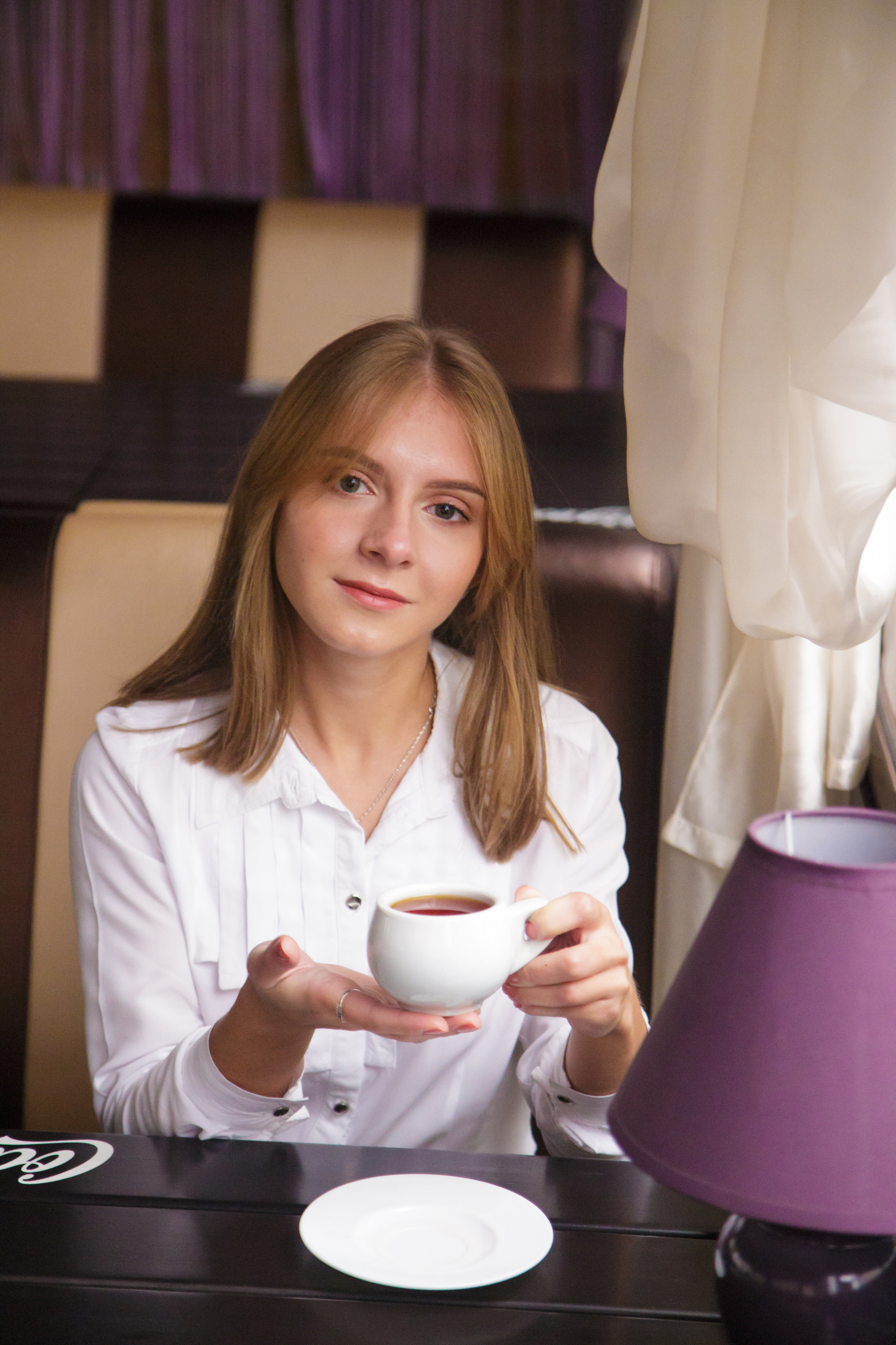 В кофейне. Свадебный и семейный фотограф в Могилеве и Минске