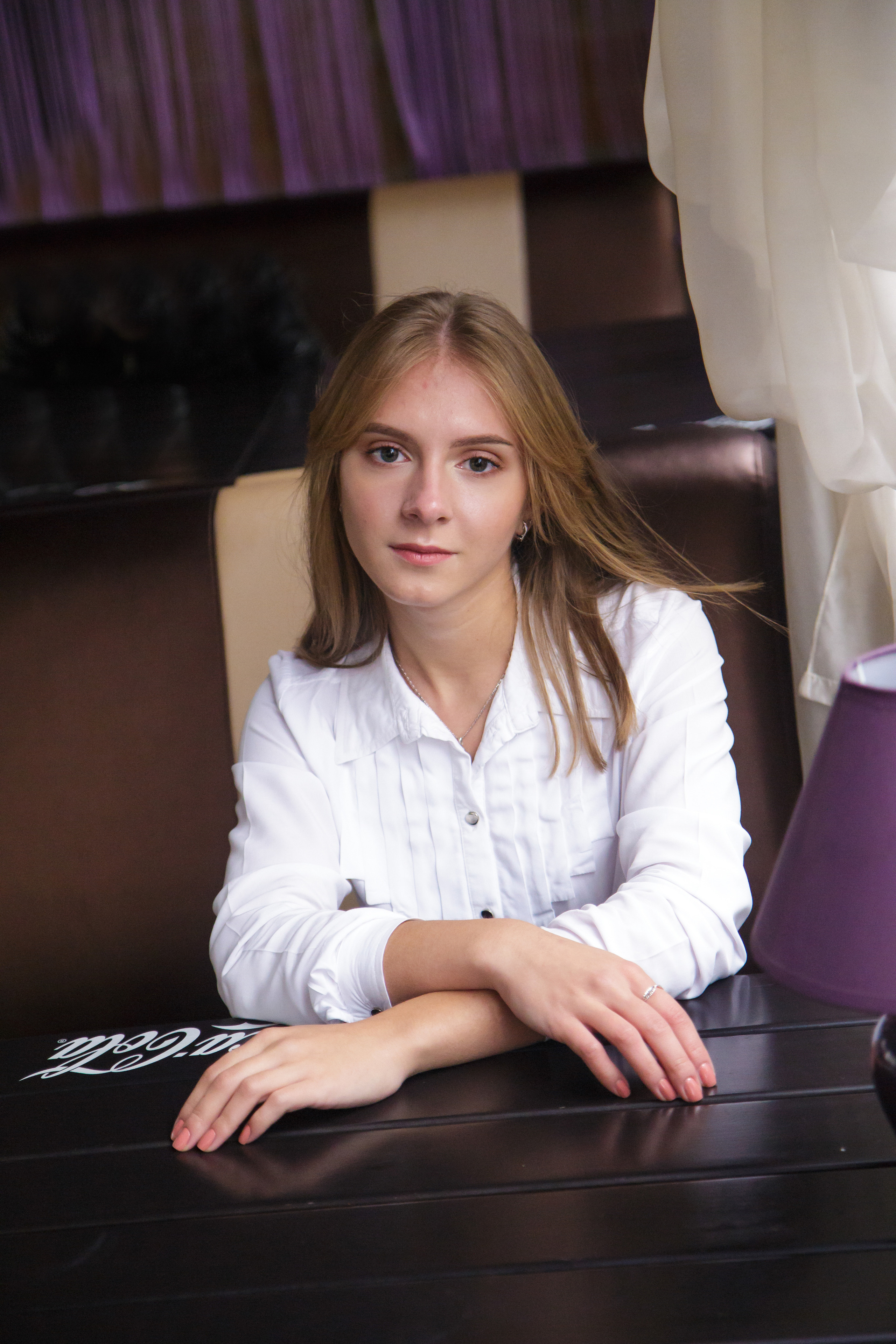 В кофейне. Свадебный и семейный фотограф в Могилеве и Минске