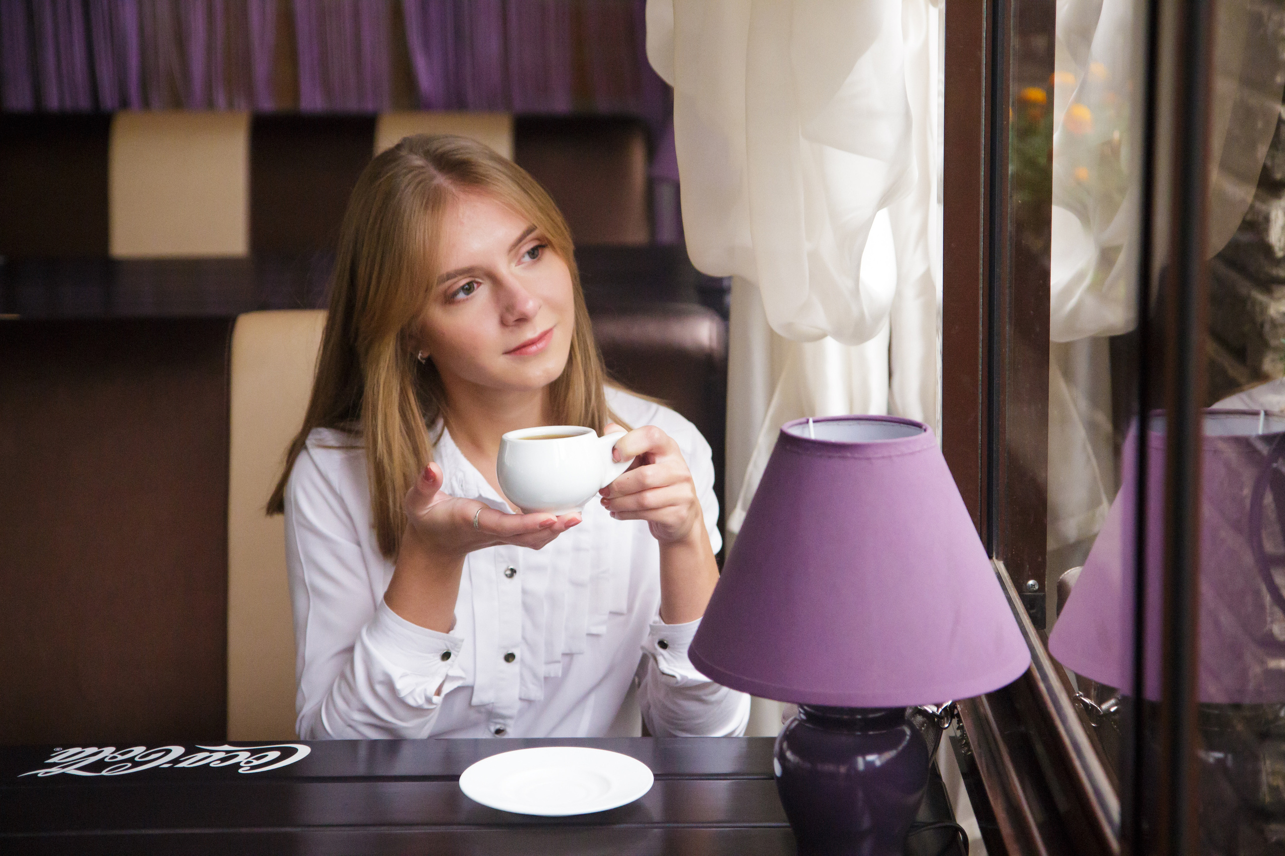 В кофейне. Свадебный и семейный фотограф в Могилеве и Минске