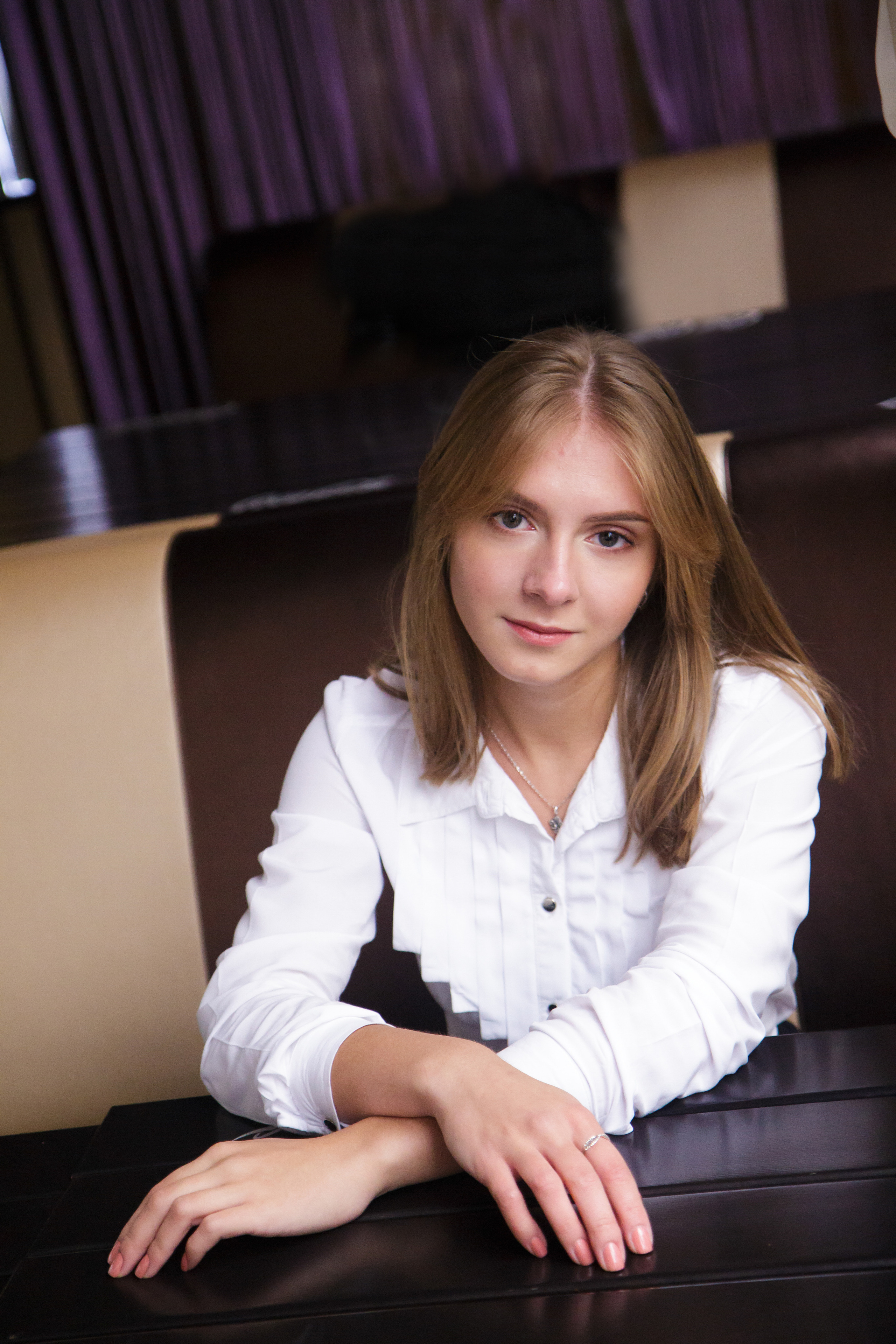 В кофейне. Свадебный и семейный фотограф в Могилеве и Минске