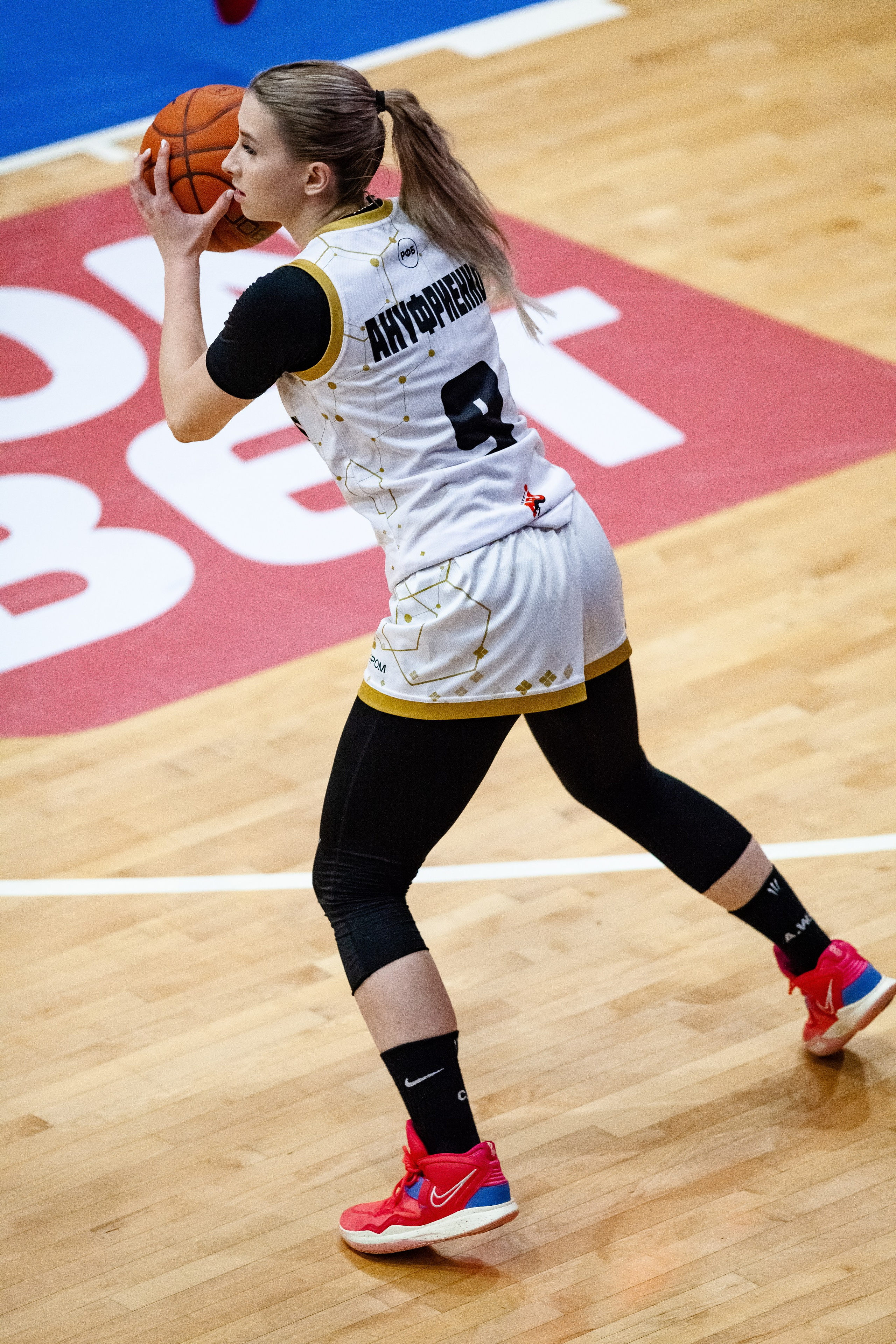 ЧГУ-Атланта — Славянка. Фотография