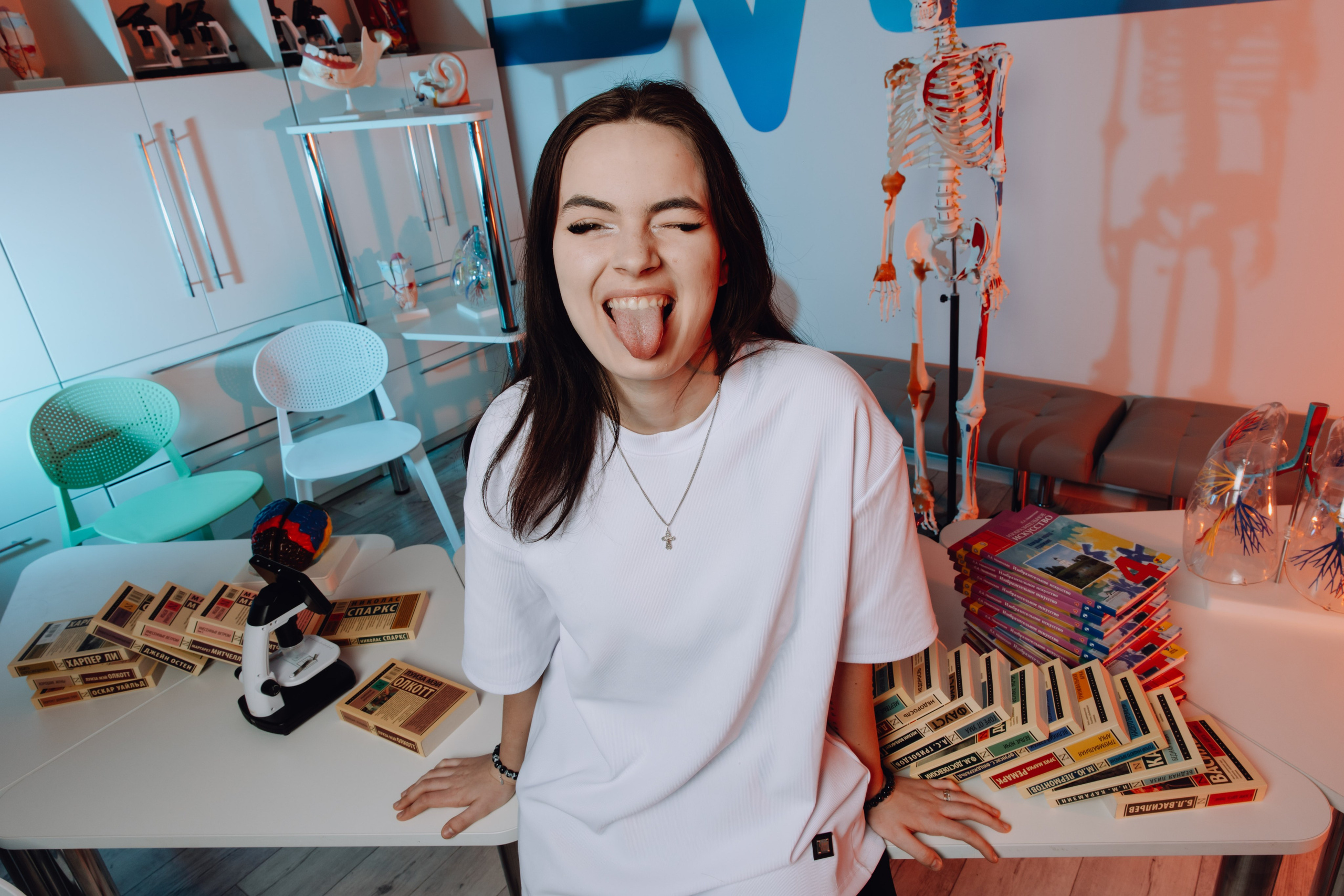 Школьные альбомы в Чернянке. Фотограф Максим Никонов