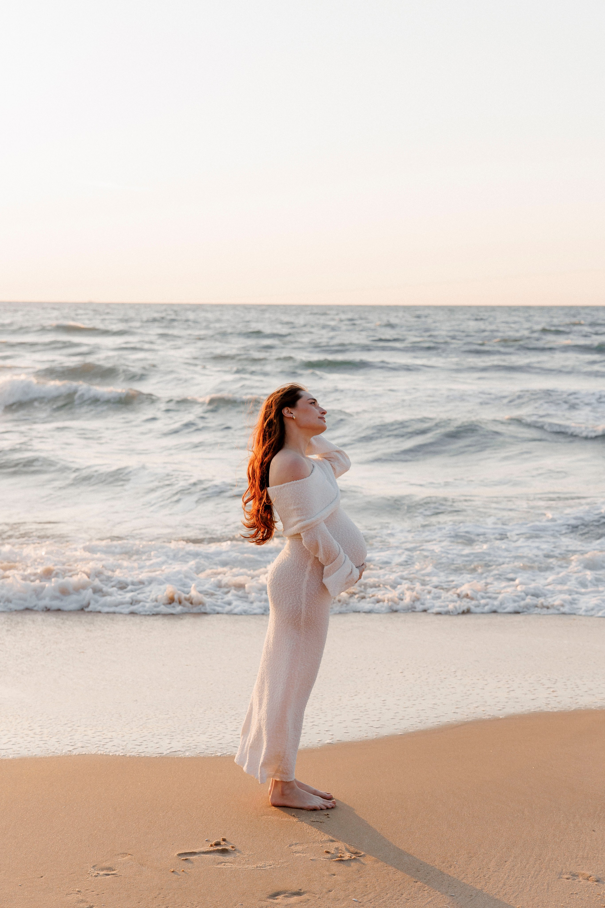 Pregnancy photoshoot (home/park/beach). Главная