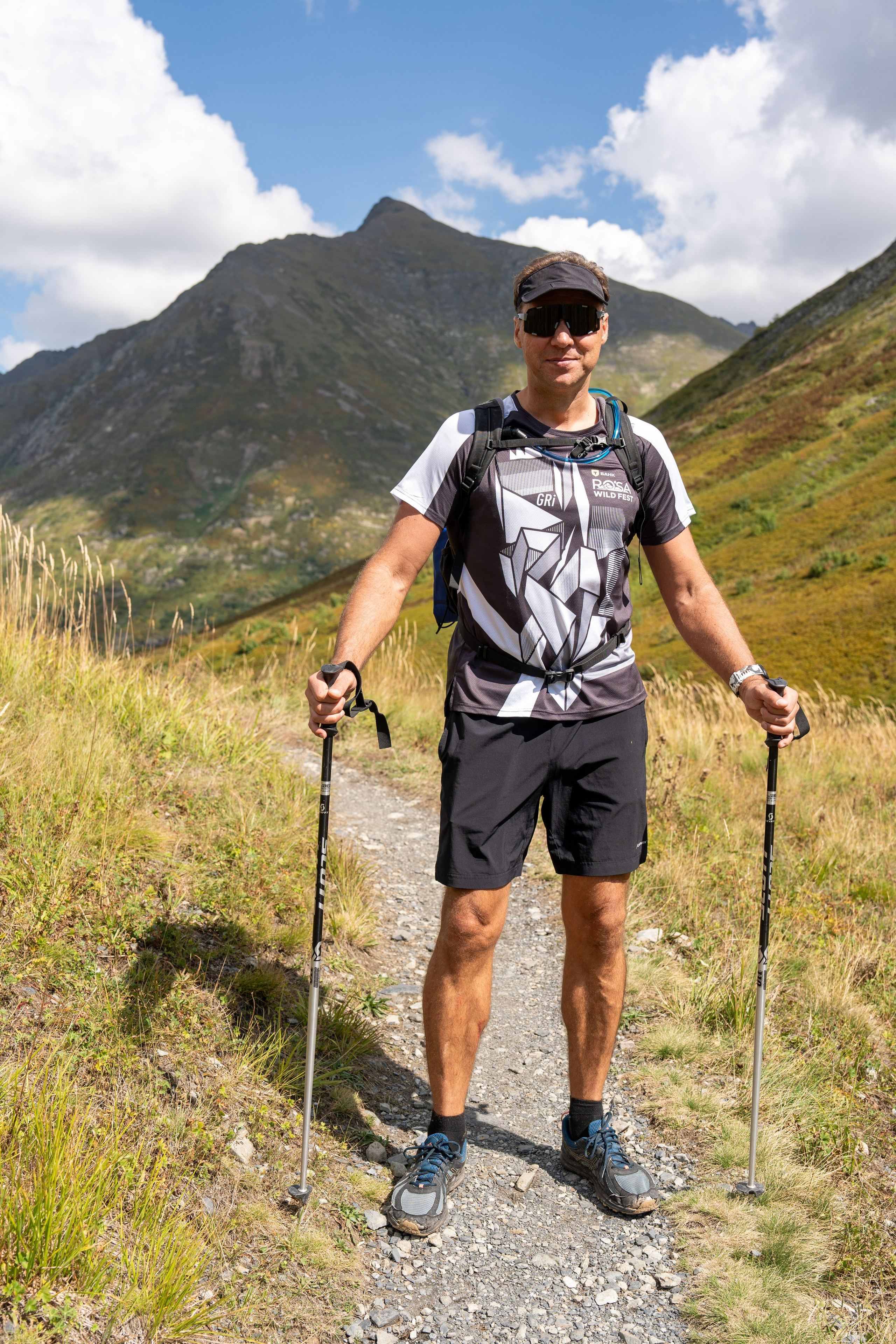 Поход для профсоюза курорта «Газпром Поляна» на Бзерпинский карниз. Репортажный фотограф в Красной Поляне и Сочи Павлюченко Екатерина