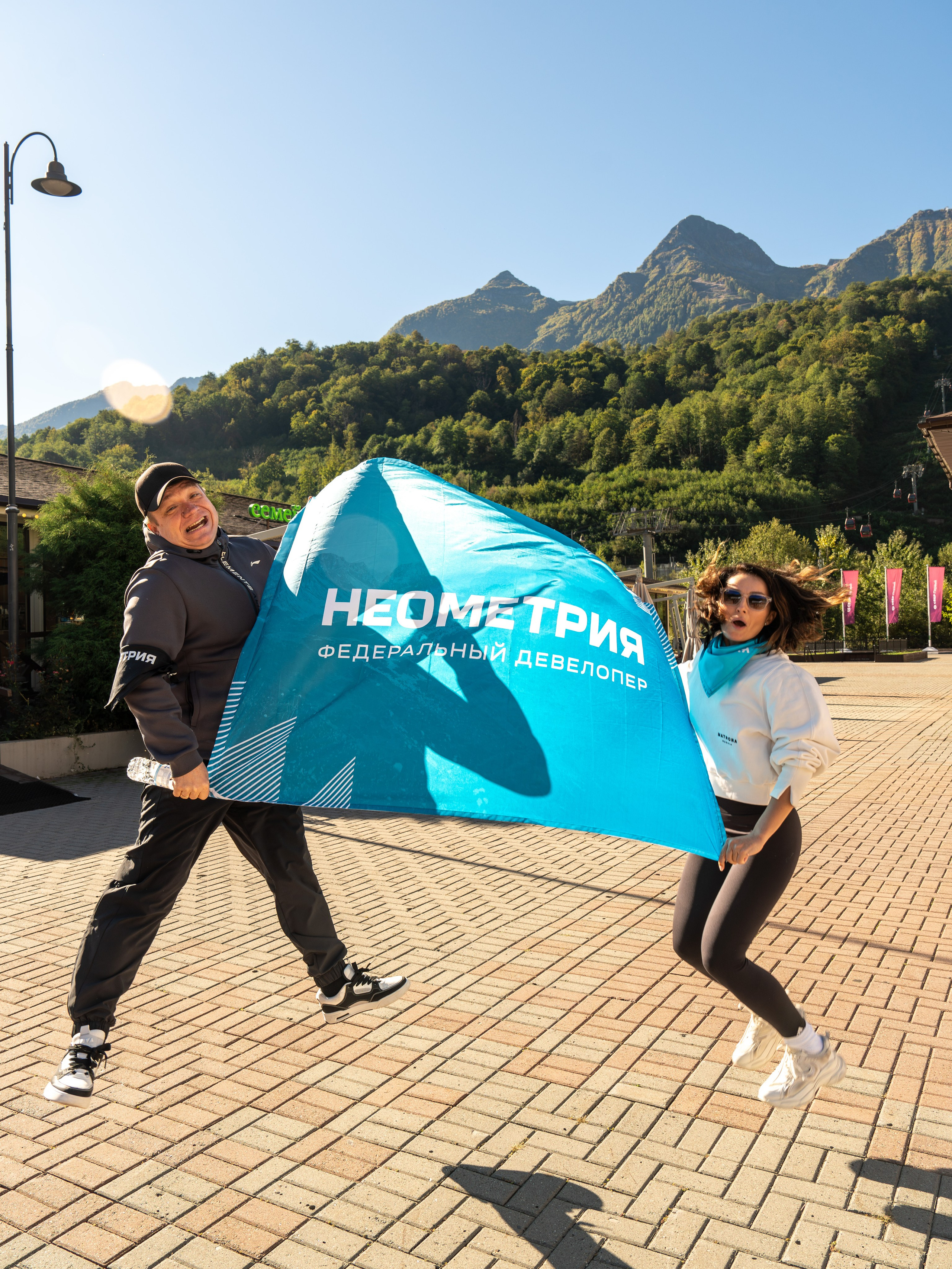 MICE меоприятие на курорте Красная Поляна для компании «Неометрия''. Репортажный фотограф в Красной Поляне и Сочи Павлюченко Екатерина