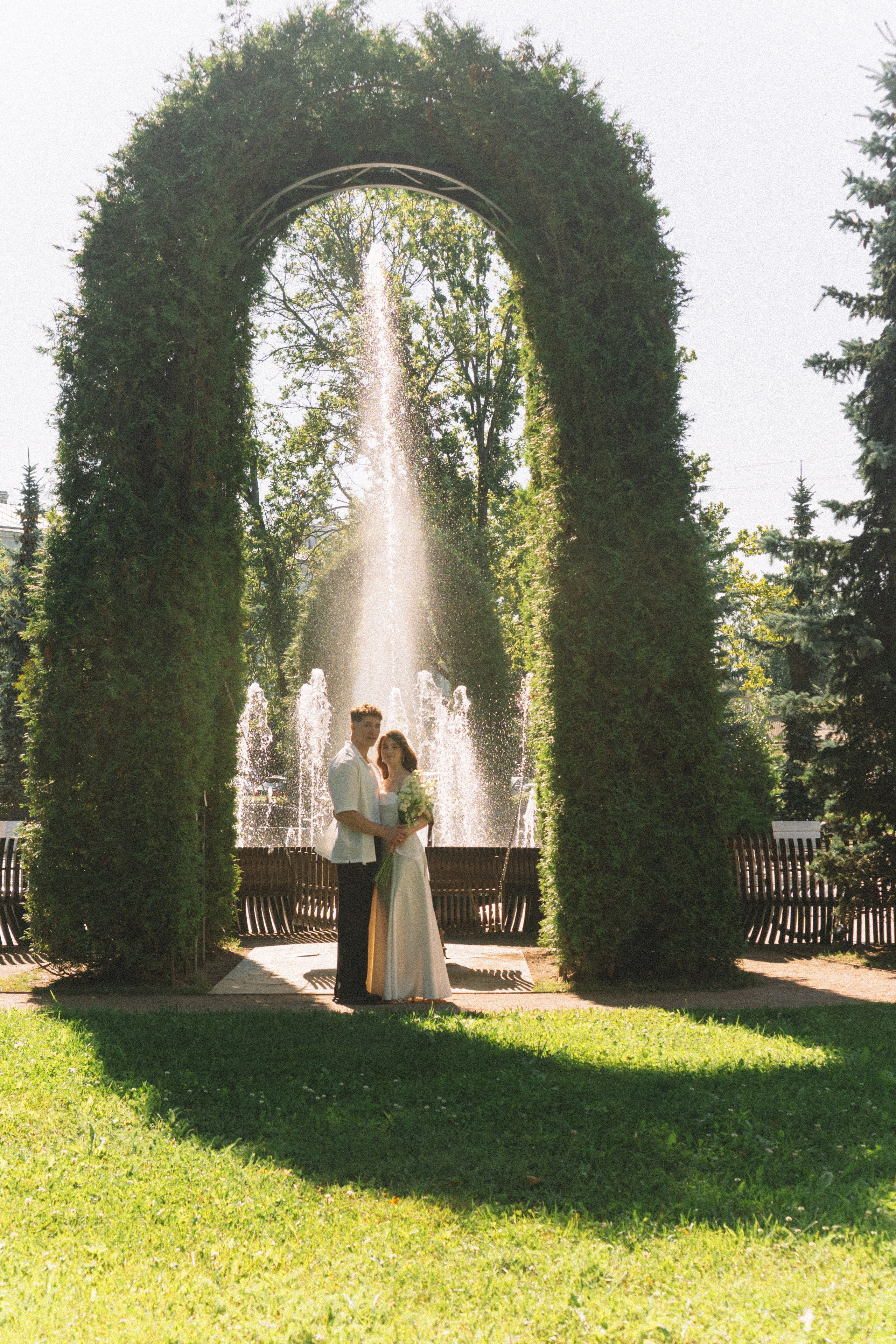 СВАДЕБНАЯ СЬЕМКА В ПЕТЕРГОФЕ И СЬЕМКА РЕПОРТАЖА В ЗАГСЕ ПЕТЕРГОФА. Профессиональный фотограф, Санкт-Петербург — Виктория Богомолова