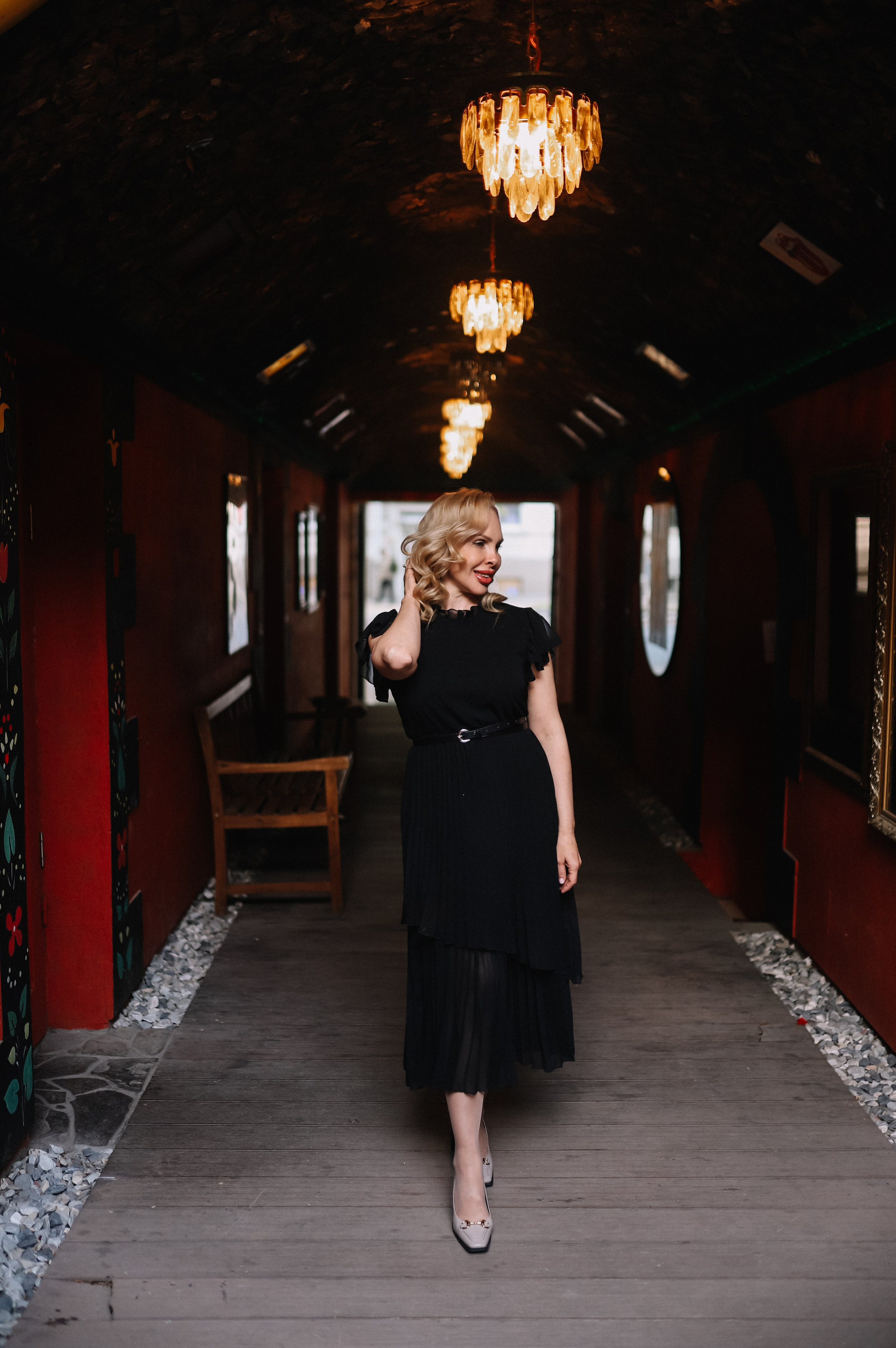 25.Диана и гости