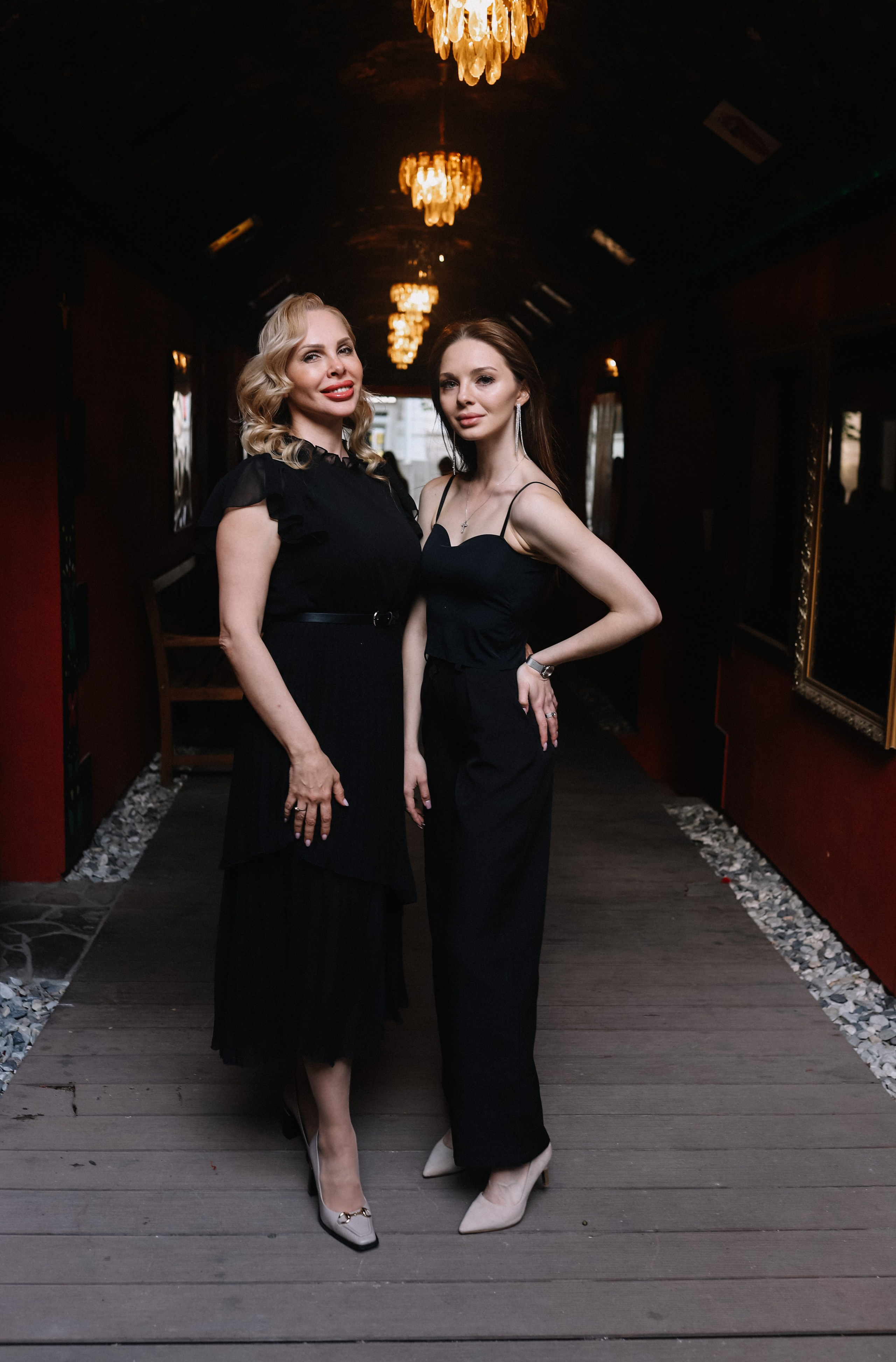 25.Диана и гости