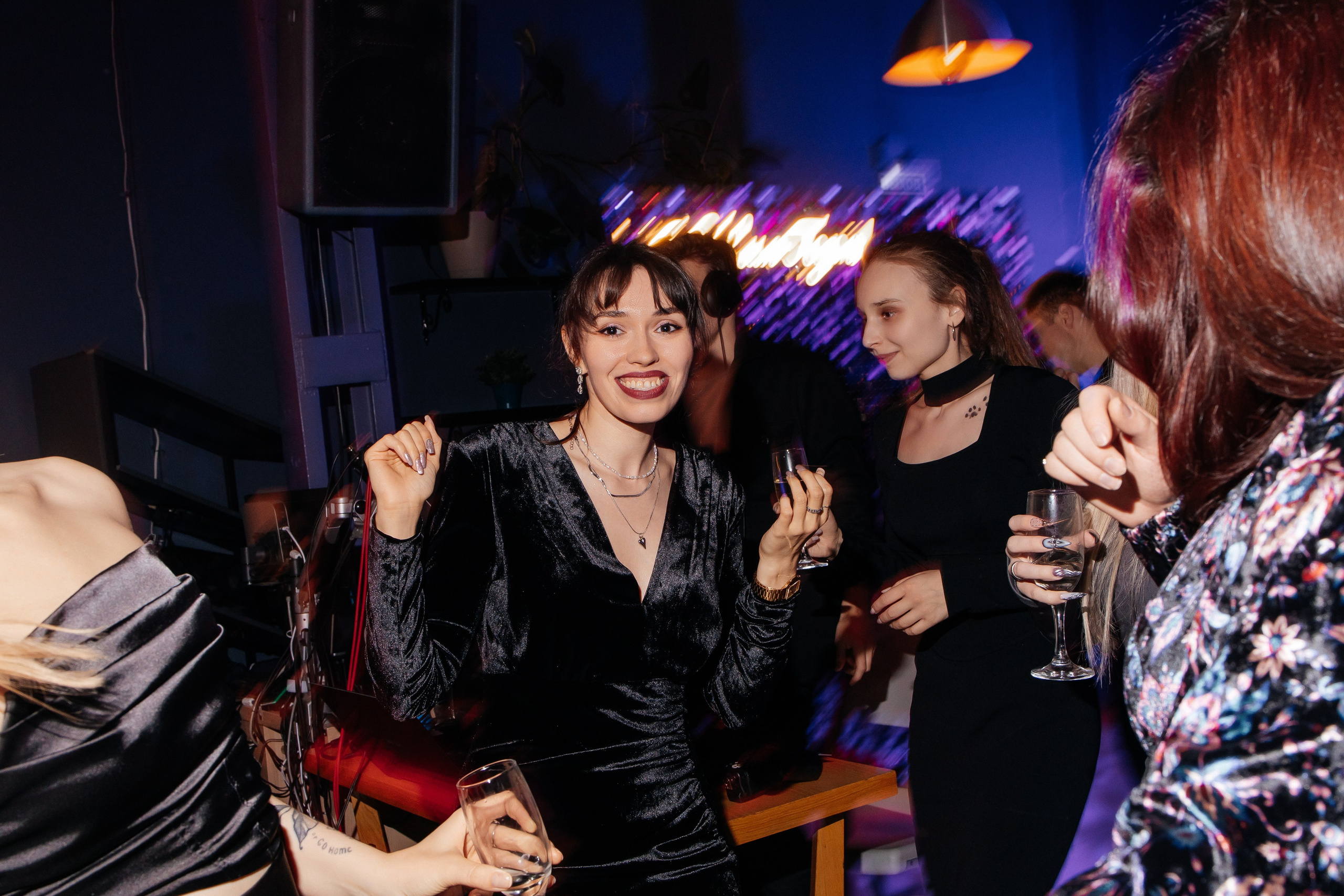 КОРПОРАТИВ В «COM.NATA». Фотограф в Санкт-Петербурге Виктория Безверхая