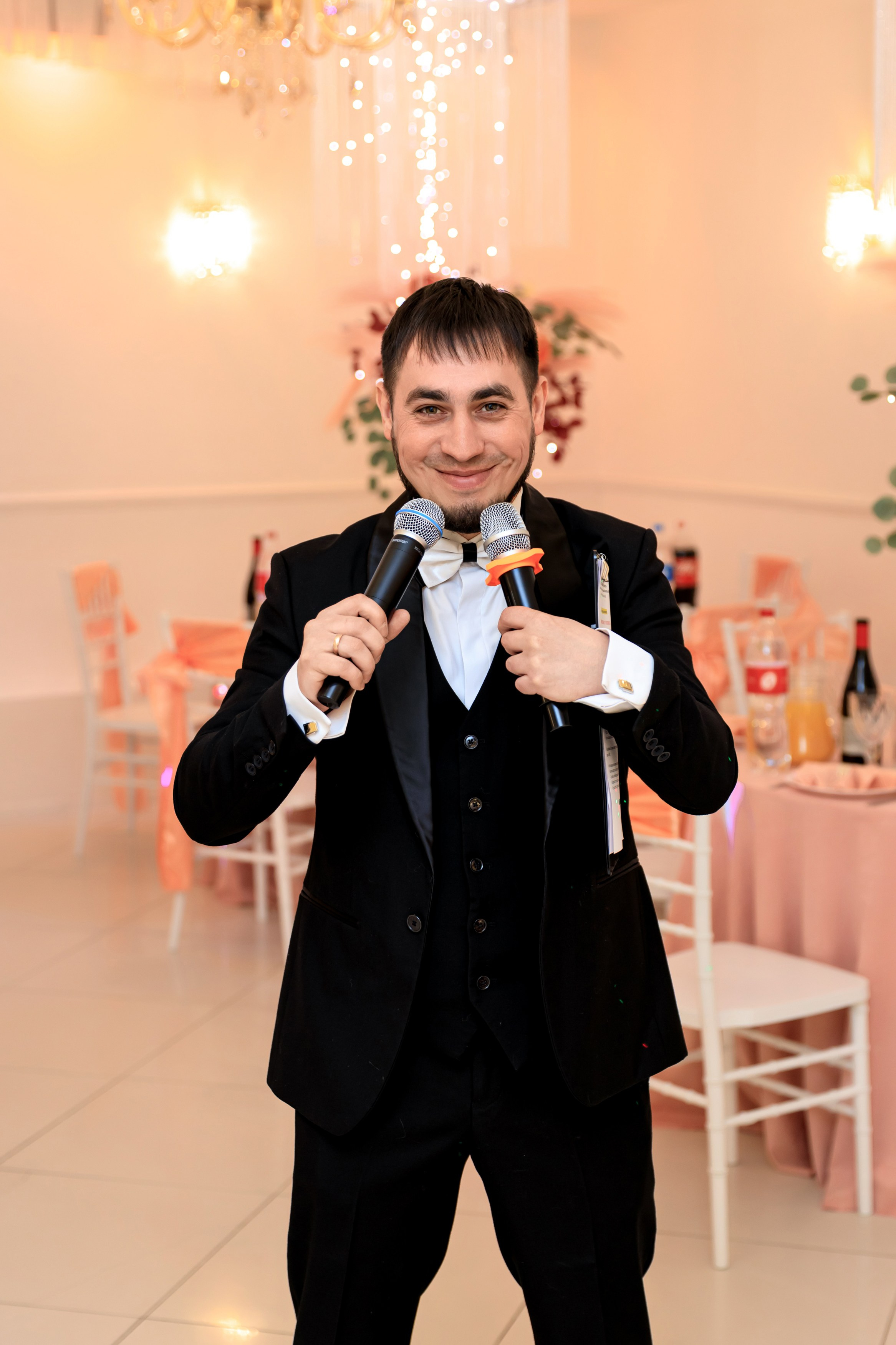 Фото. Ведущий ярких праздников — Сергей Велигодский