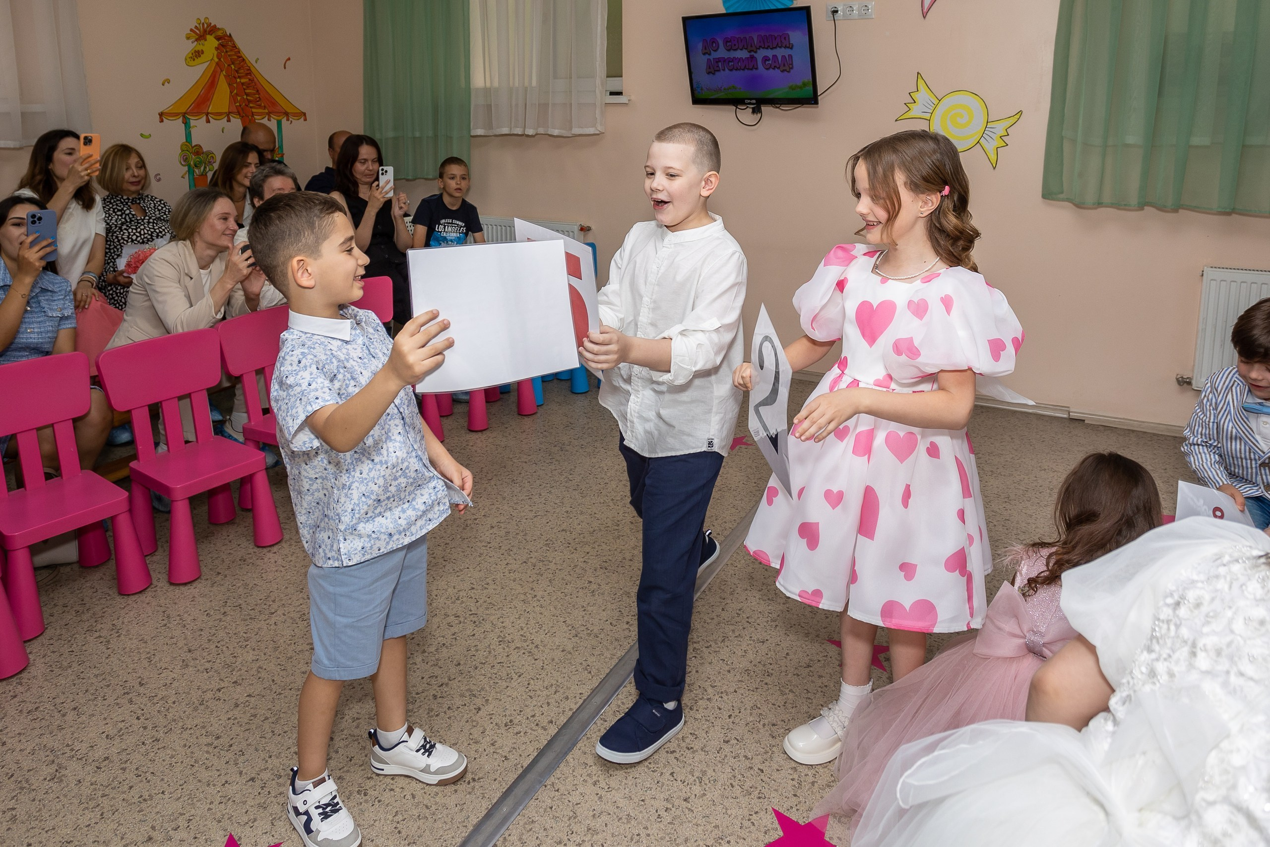 Выпускной Детский сад, 2 часа, 8000. Выпускные альбомы Майкоп, Краснодар Елена Золотарева