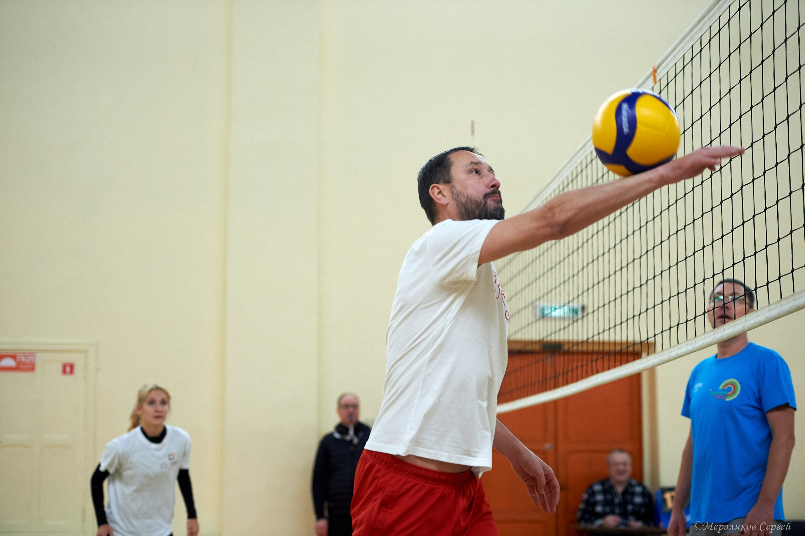 Новогодний турнир по волейболу. Ижевск. 15.12.2023. Спортивный репортажный фотограф в Ижевске Сергей Мерзляков