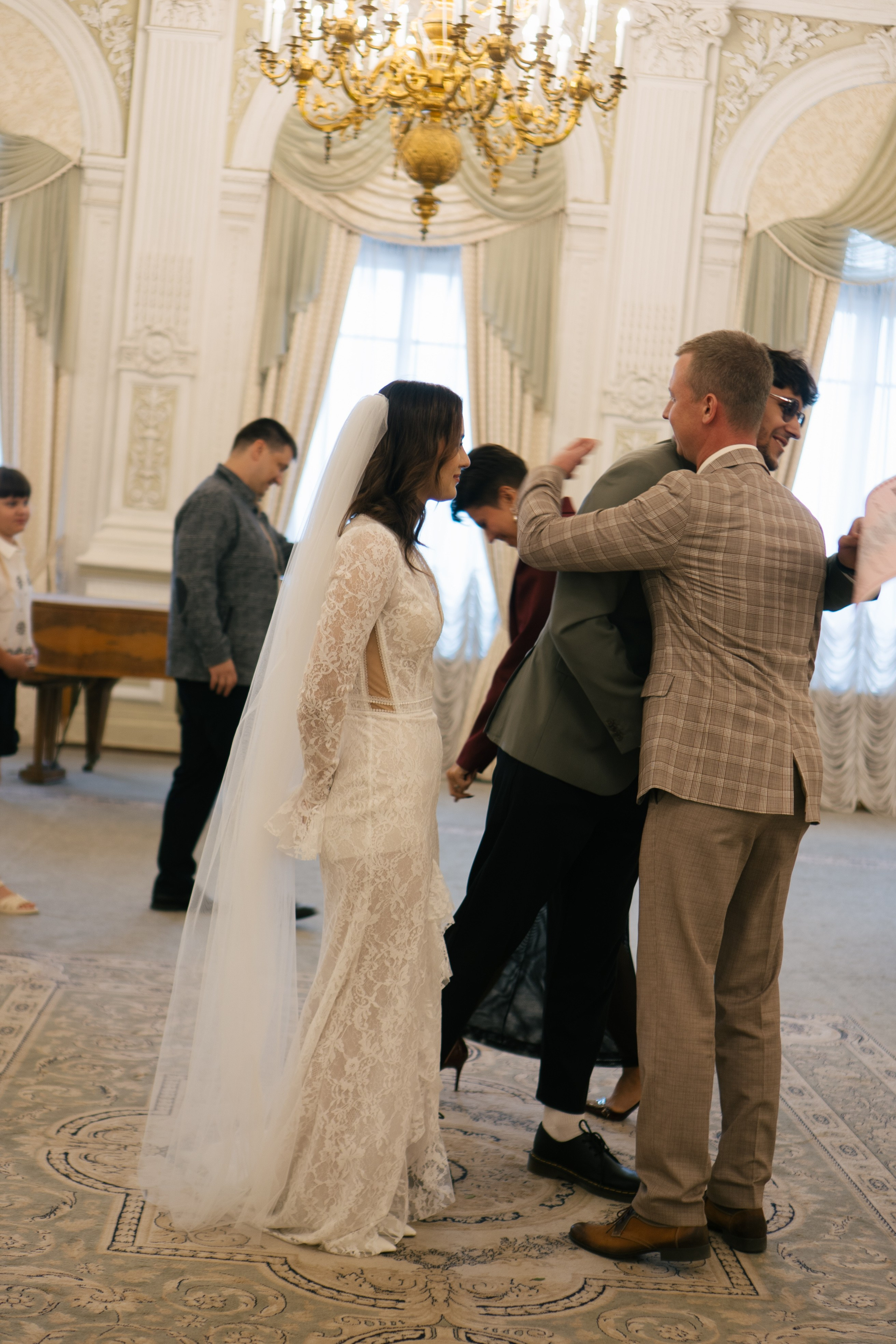 СЪЁМКИ В ПЕРВОМ ДВОРЦЕ ПРОГУЛКА И СТУДИЯ. Профессиональный фотограф, Санкт-Петербург — Виктория Богомолова